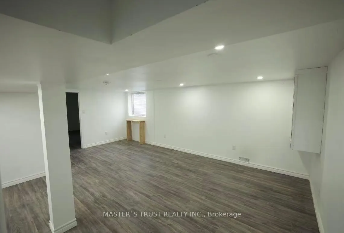 Photo 4 of 16 Hastings Boulevard, Guelph, Grange Road — HOMEH