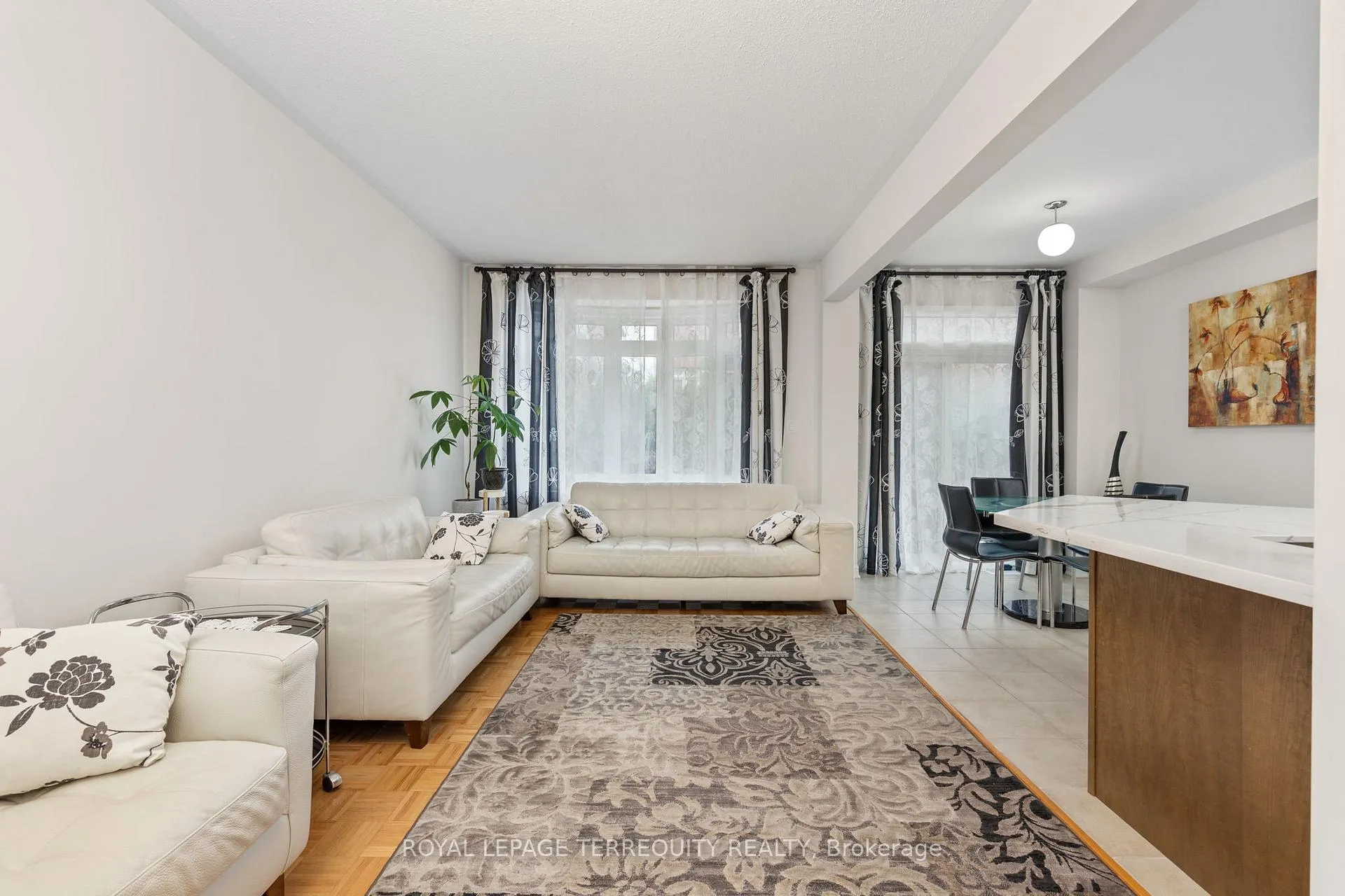 Photo 10 of 70 Degas Drive, Vaughan, Patterson — HOMEH