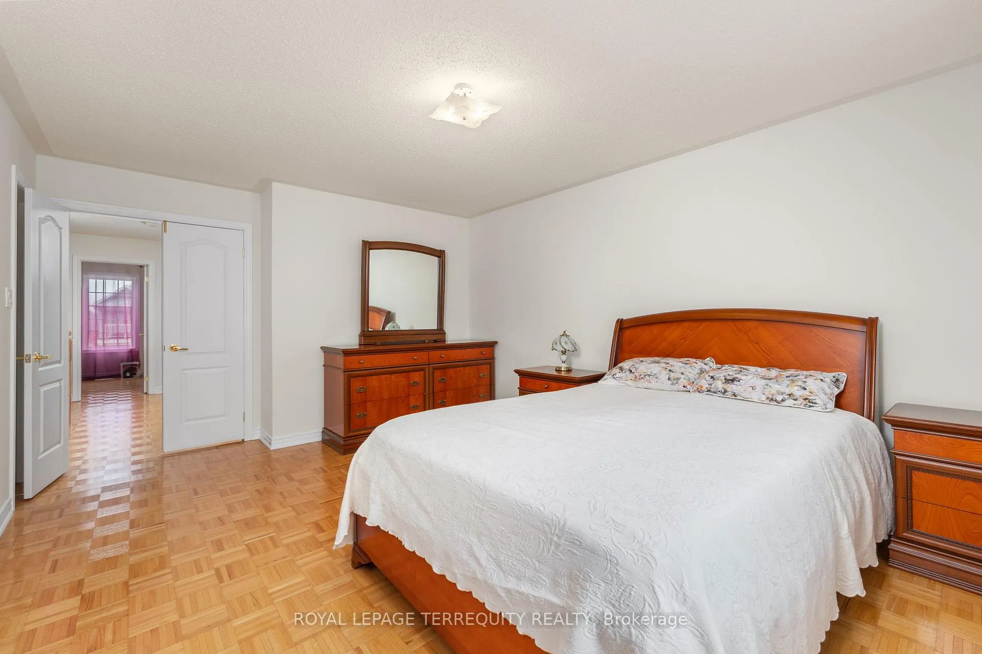 Photo 21 of 70 Degas Drive, Vaughan, Patterson — HOMEH