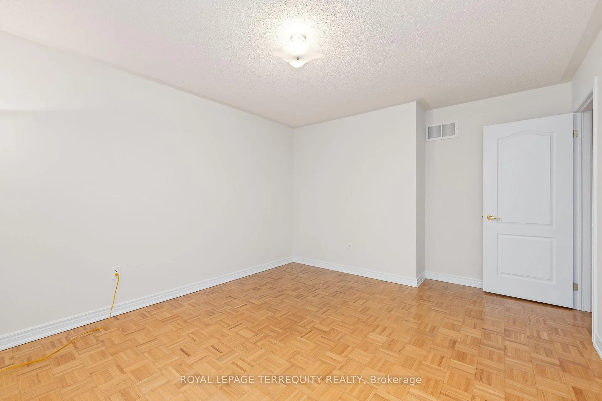 Photo 30 of 70 Degas Drive, Vaughan, Patterson — HOMEH