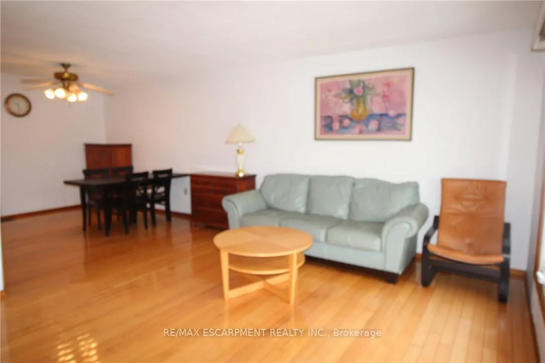 Photo 6 of 234 Greencedar Drive, Hamilton, Gurnett — HOMEH