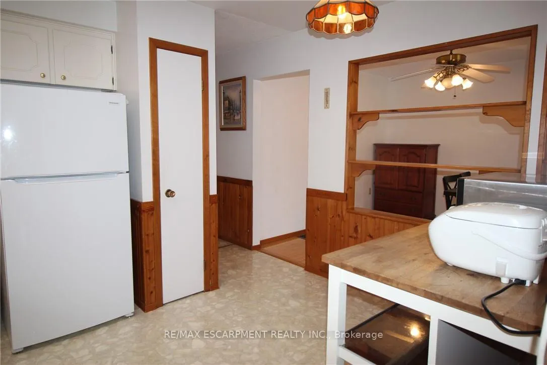 Photo 9 of 234 Greencedar Drive, Hamilton, Gurnett — HOMEH