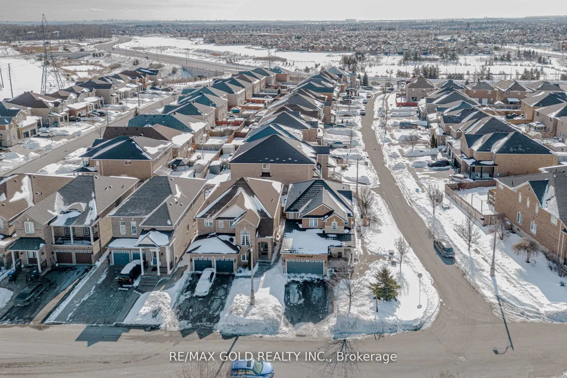 Photo 1 of 2 Oranmore Crescent, Brampton, Credit Valley — HOMEH