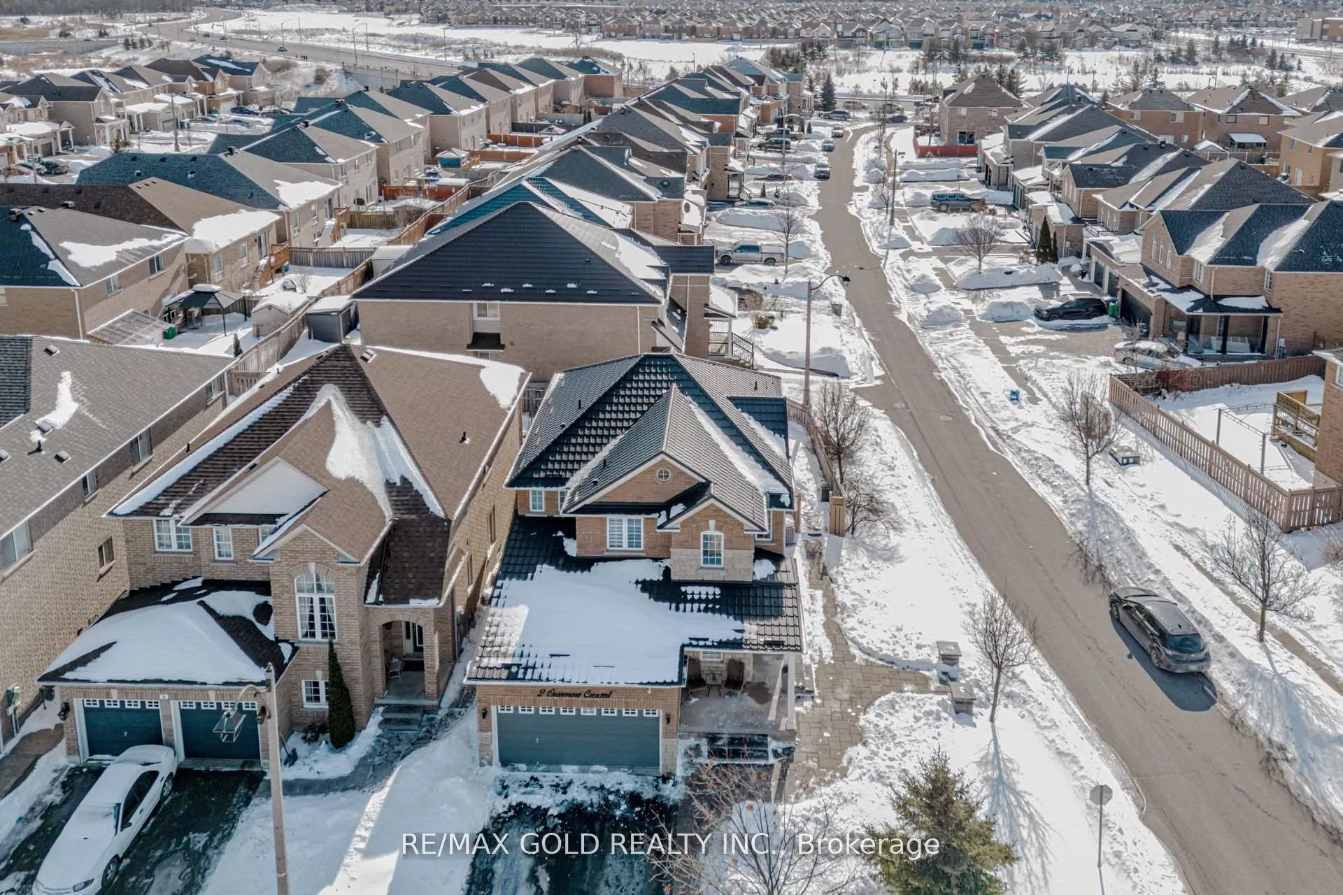 Photo 2 of 2 Oranmore Crescent, Brampton, Credit Valley — HOMEH