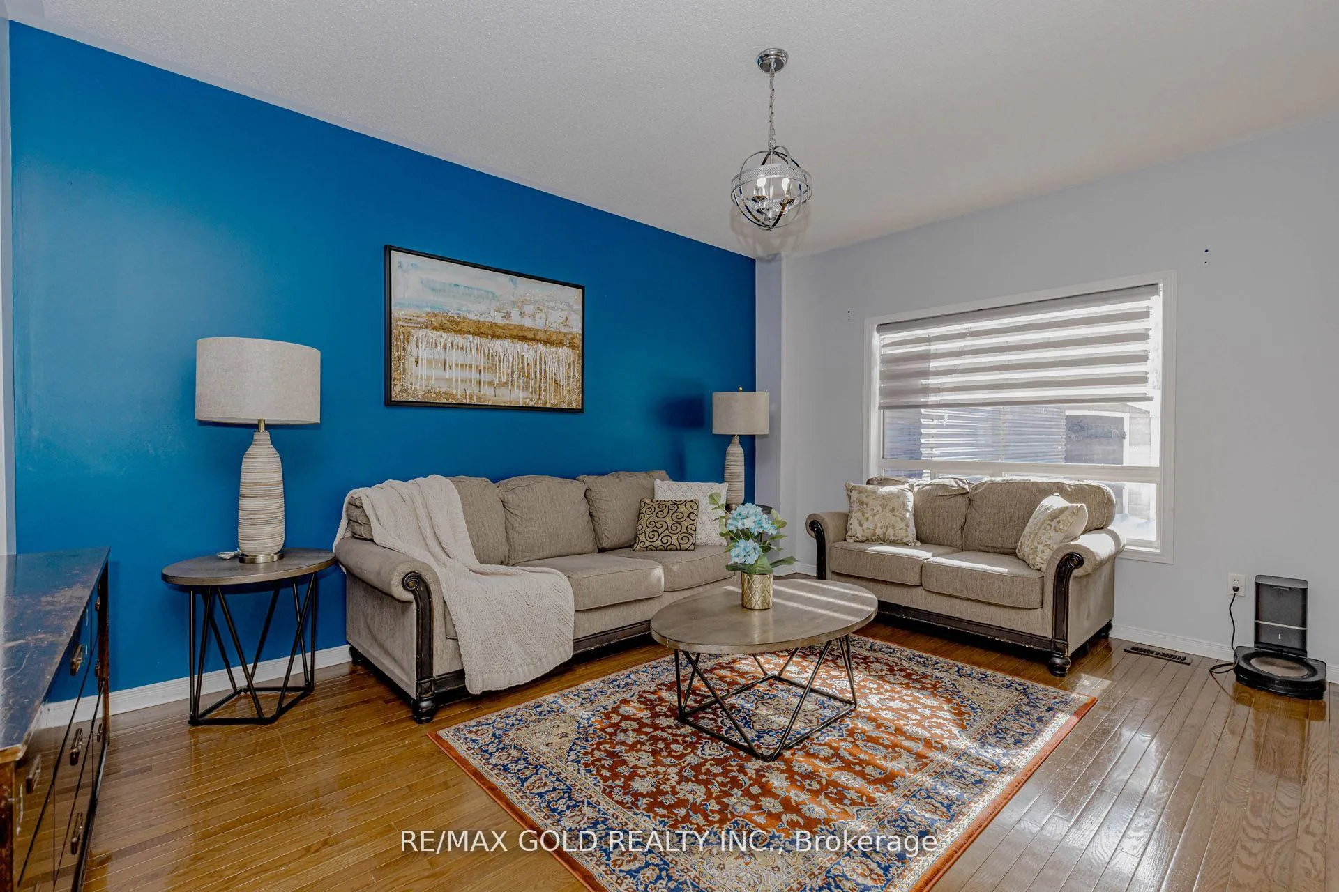 Photo 8 of 2 Oranmore Crescent, Brampton, Credit Valley — HOMEH
