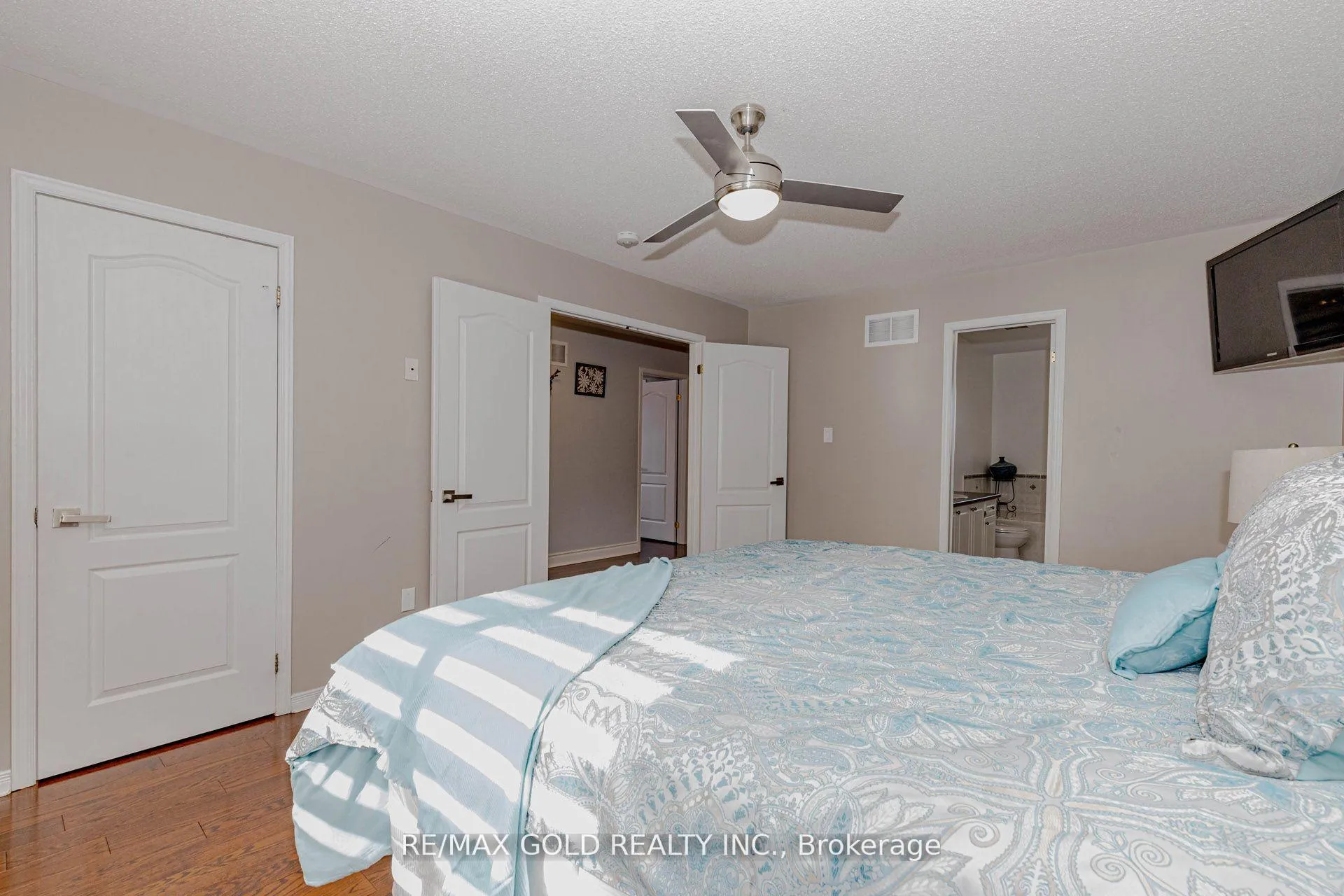 Photo 20 of 2 Oranmore Crescent, Brampton, Credit Valley — HOMEH