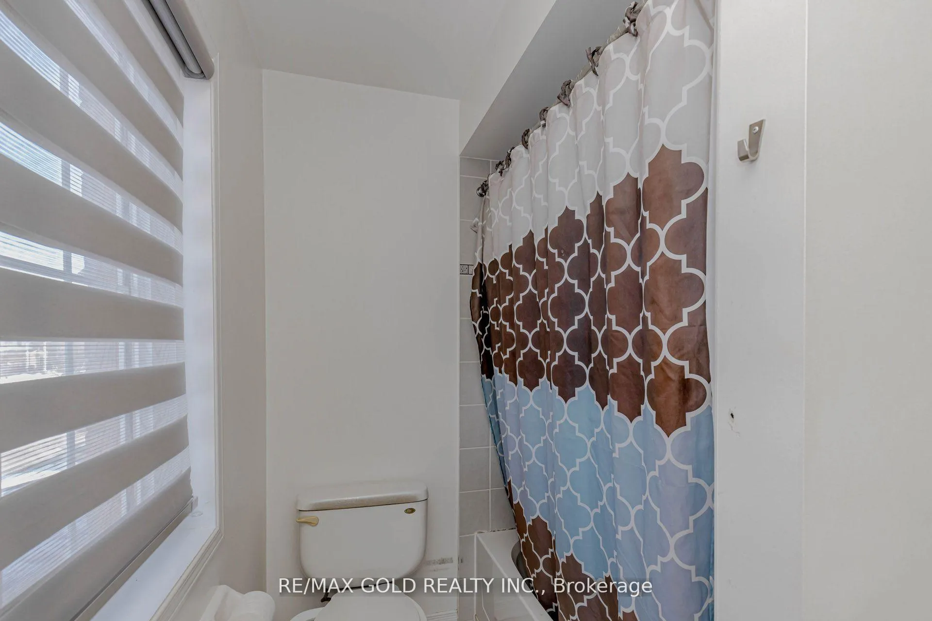 Photo 31 of 2 Oranmore Crescent, Brampton, Credit Valley — HOMEH