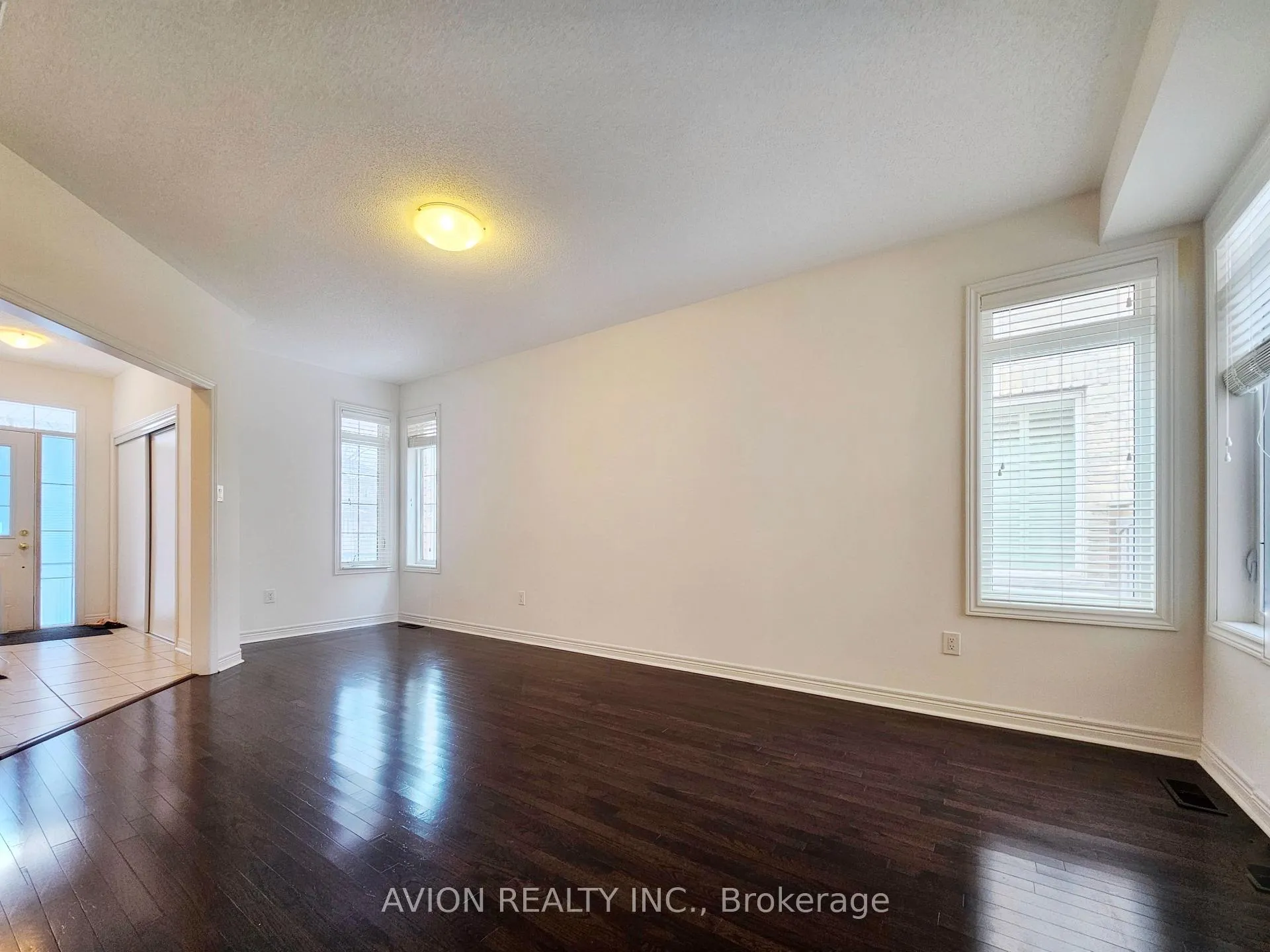 Photo 5 of 72 Eakin Mill Road, Markham, Wismer — HOMEH