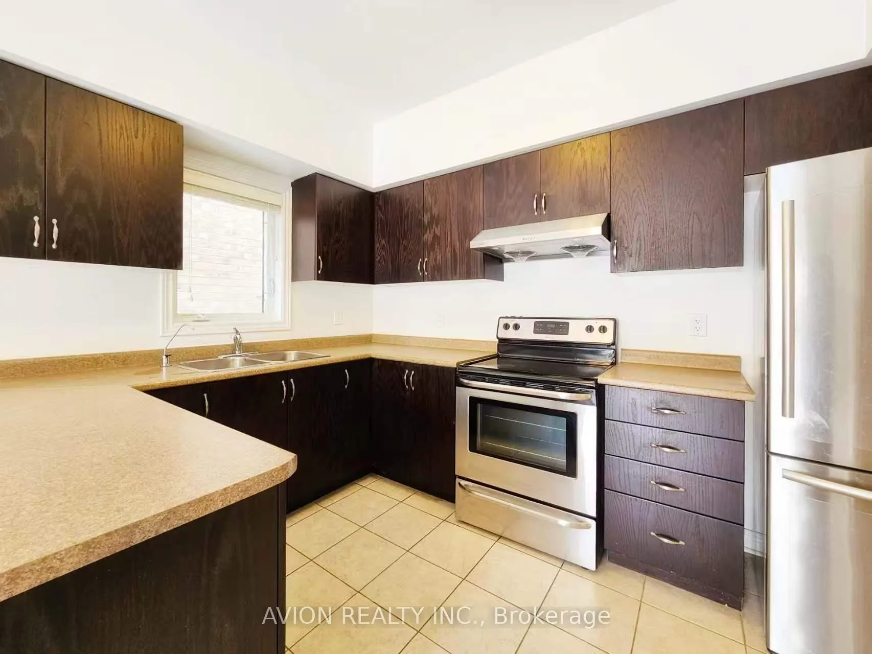 Photo 12 of 72 Eakin Mill Road, Markham, Wismer — HOMEH
