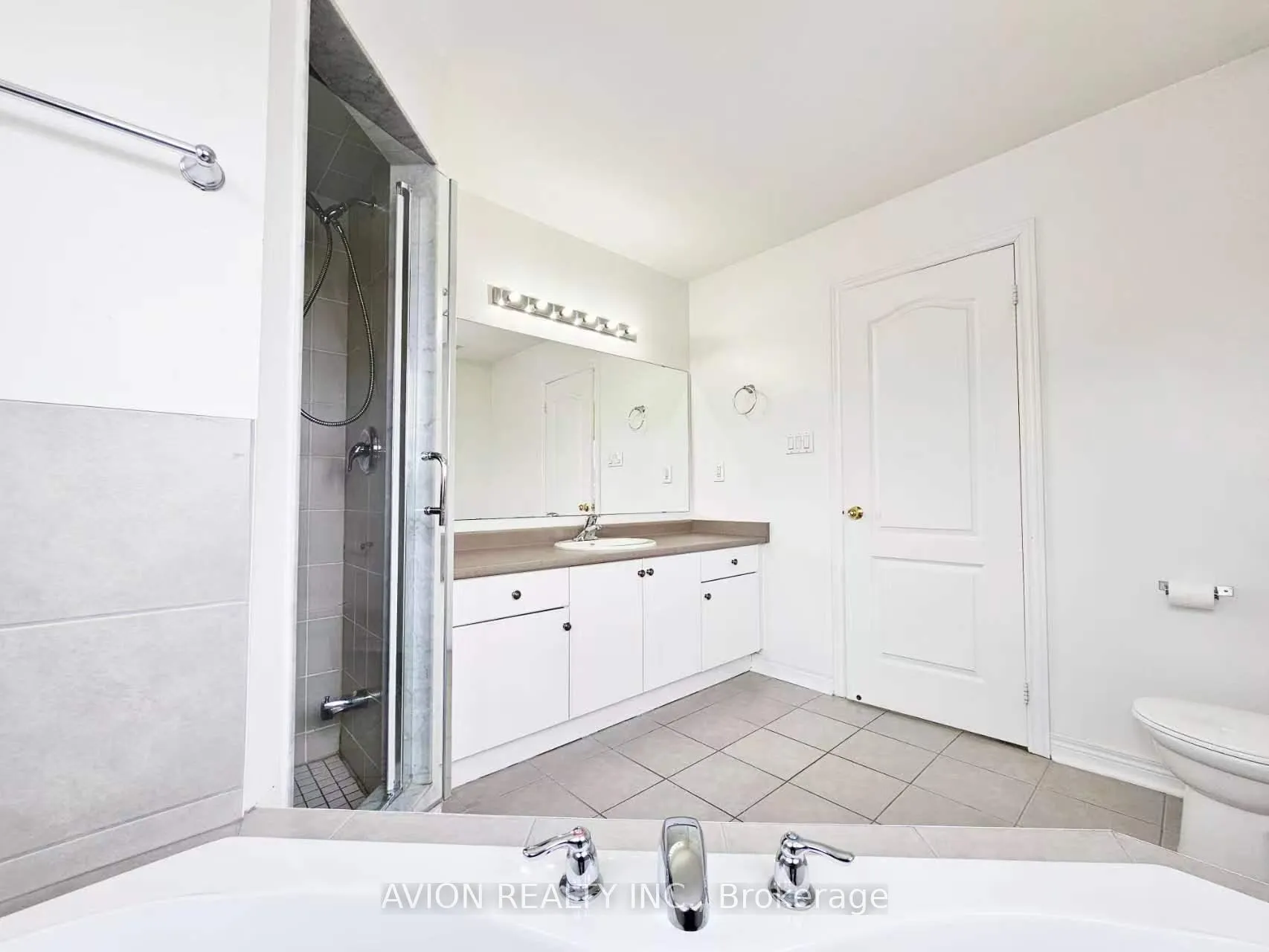 Photo 19 of 72 Eakin Mill Road, Markham, Wismer — HOMEH