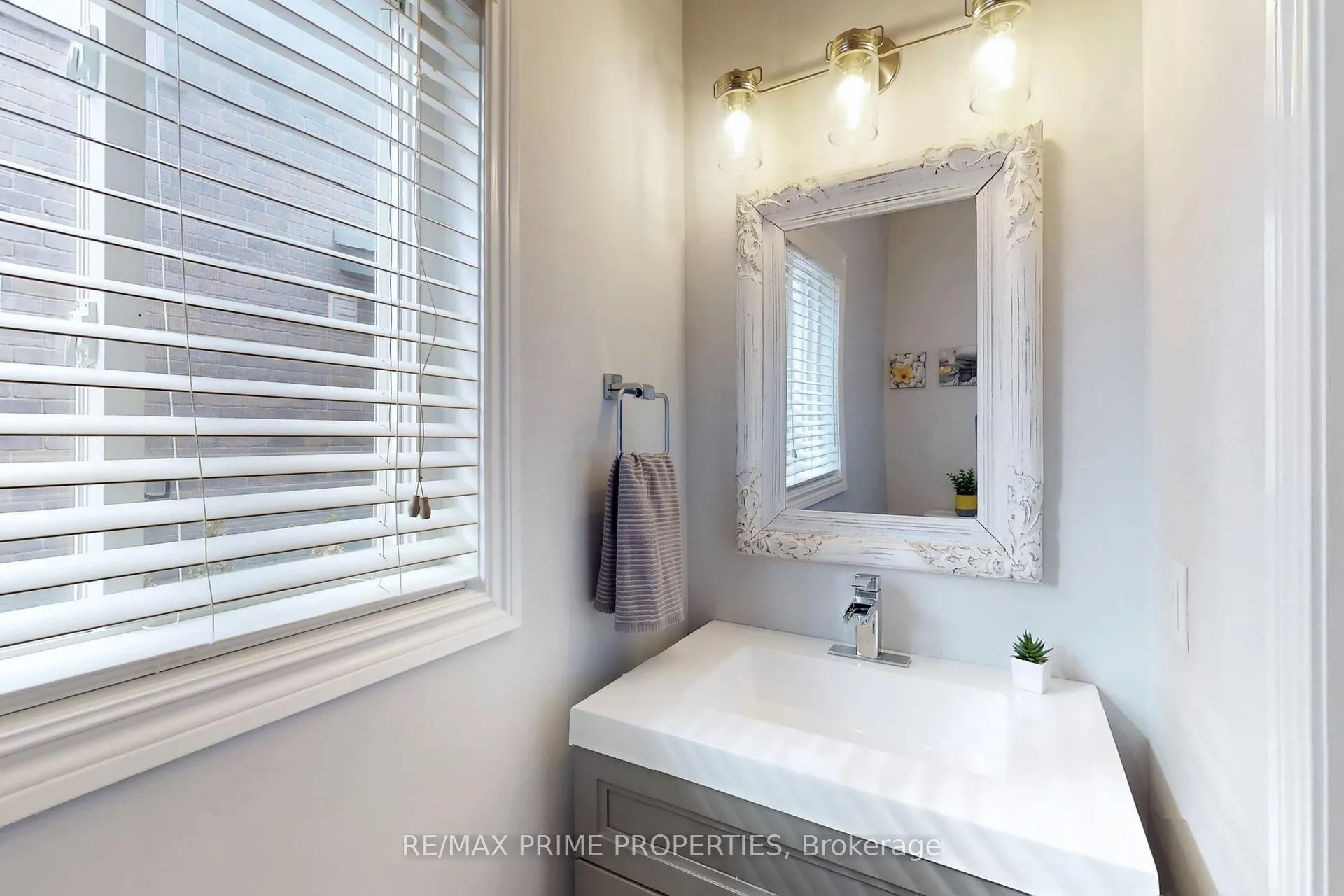 Photo 14 of 947 Booth Avenue, Innisfil, Alcona — HOMEH