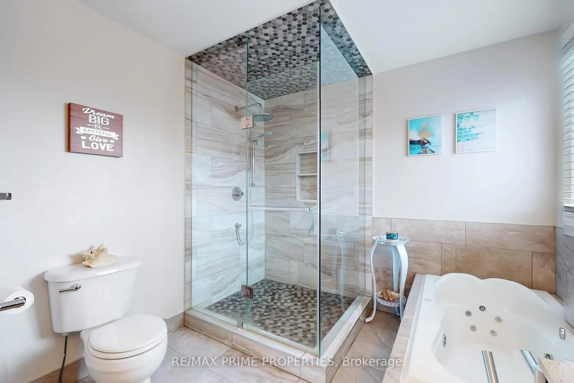 Photo 24 of 947 Booth Avenue, Innisfil, Alcona — HOMEH