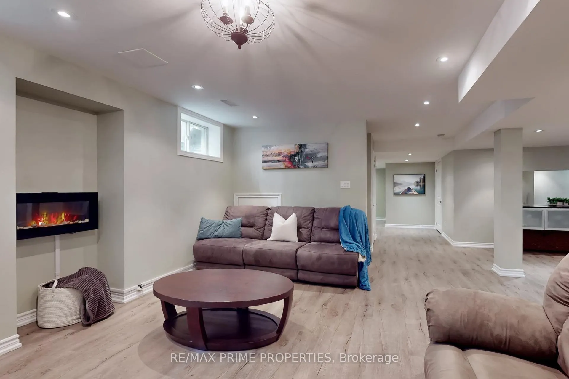 Photo 37 of 947 Booth Avenue, Innisfil, Alcona — HOMEH