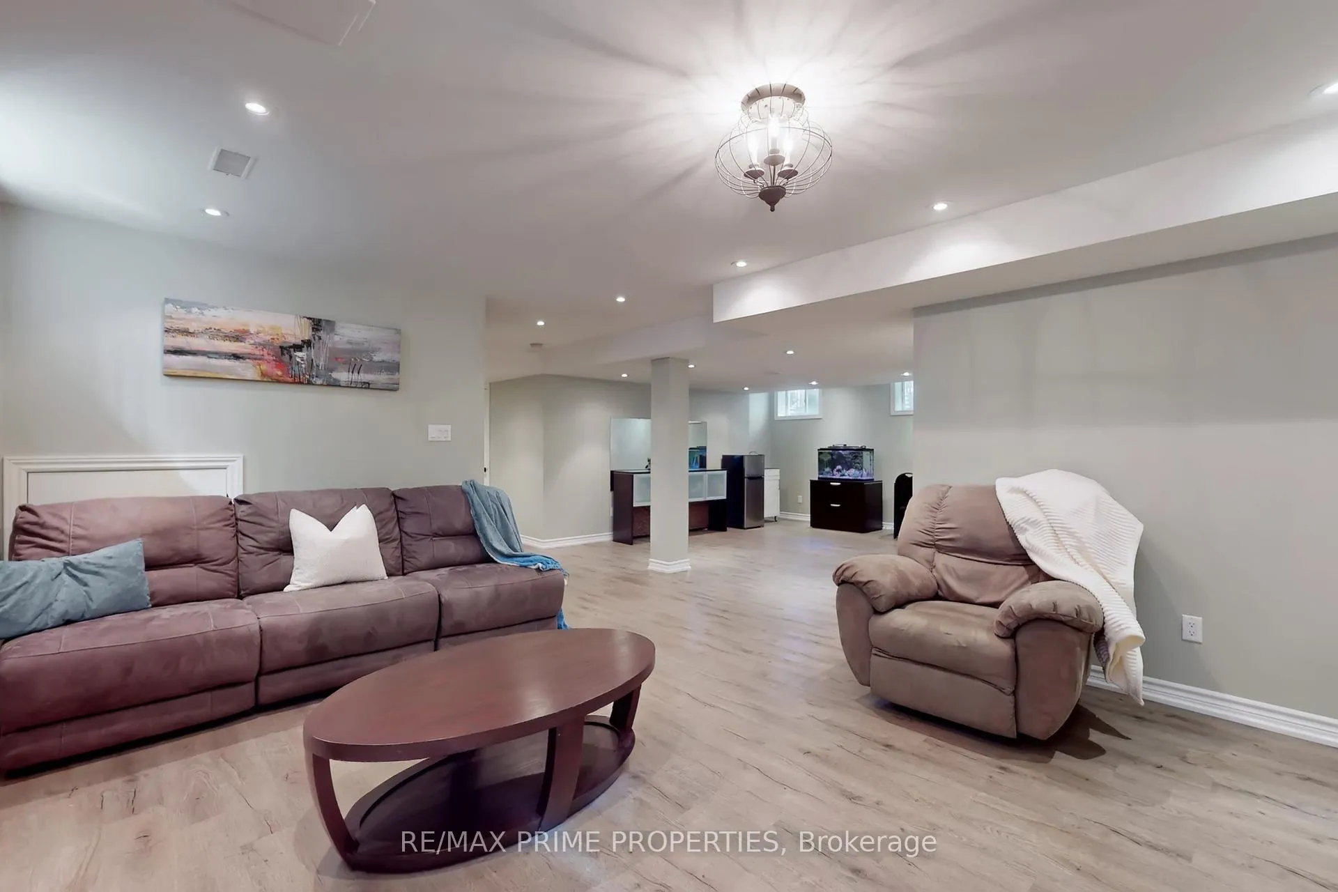 Photo 38 of 947 Booth Avenue, Innisfil, Alcona — HOMEH