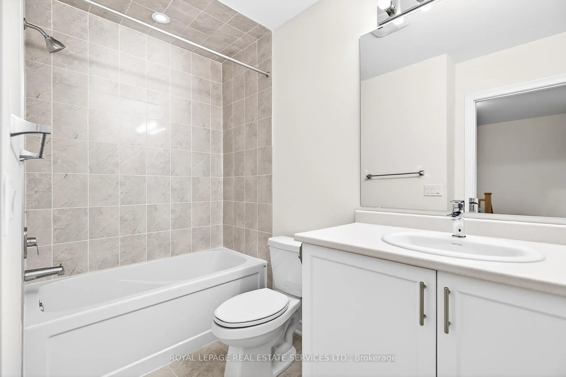 Photo 47 of Unit Unit 1, 3207 Sixth Line, Oakville, Glenorchy — HOMEH