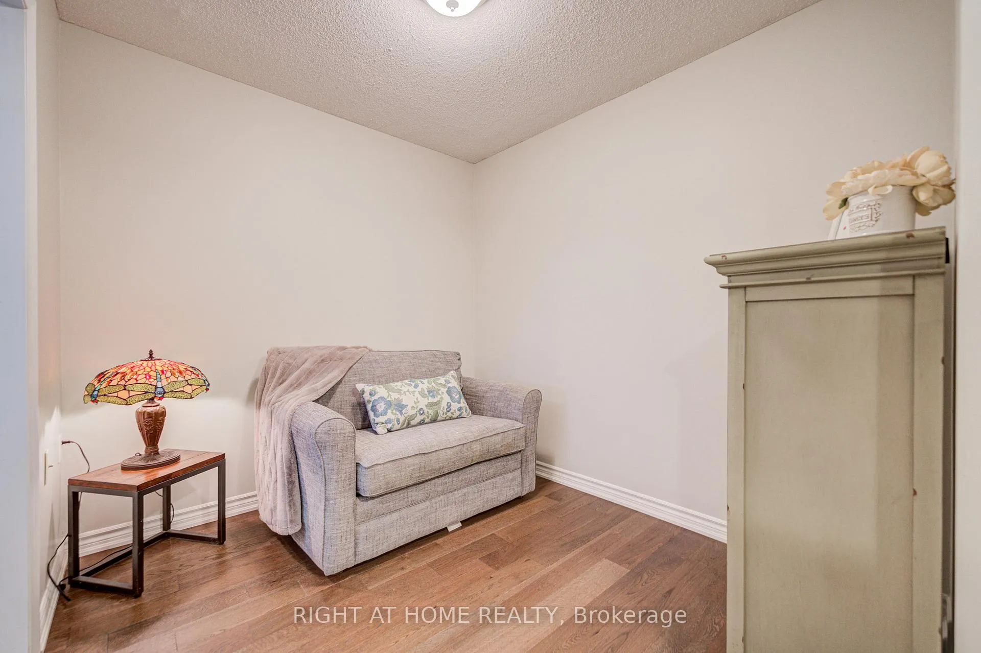 Photo 8 of Unit 2406, 100 Burloak Drive, Burlington, Appleby — HOMEH