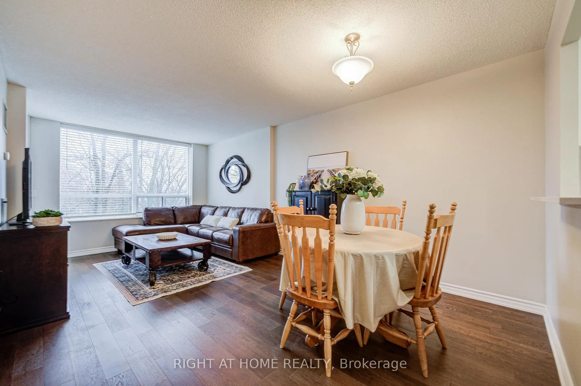 Photo 18 of Unit 2406, 100 Burloak Drive, Burlington, Appleby — HOMEH