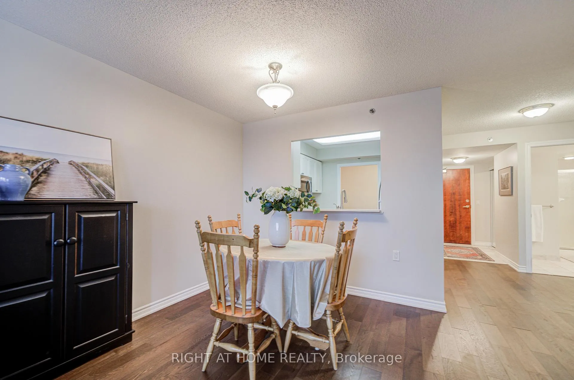 Photo 26 of Unit 2406, 100 Burloak Drive, Burlington, Appleby — HOMEH