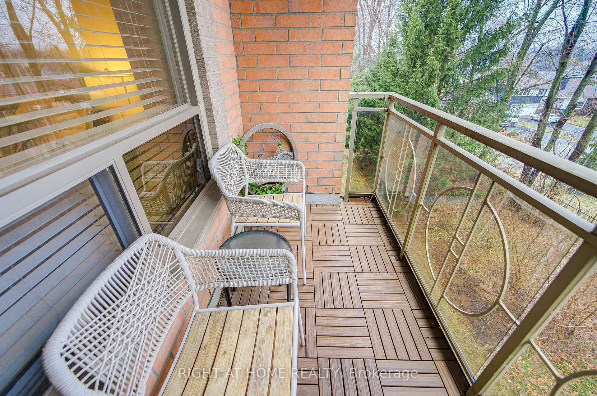Photo 32 of Unit 2406, 100 Burloak Drive, Burlington, Appleby — HOMEH