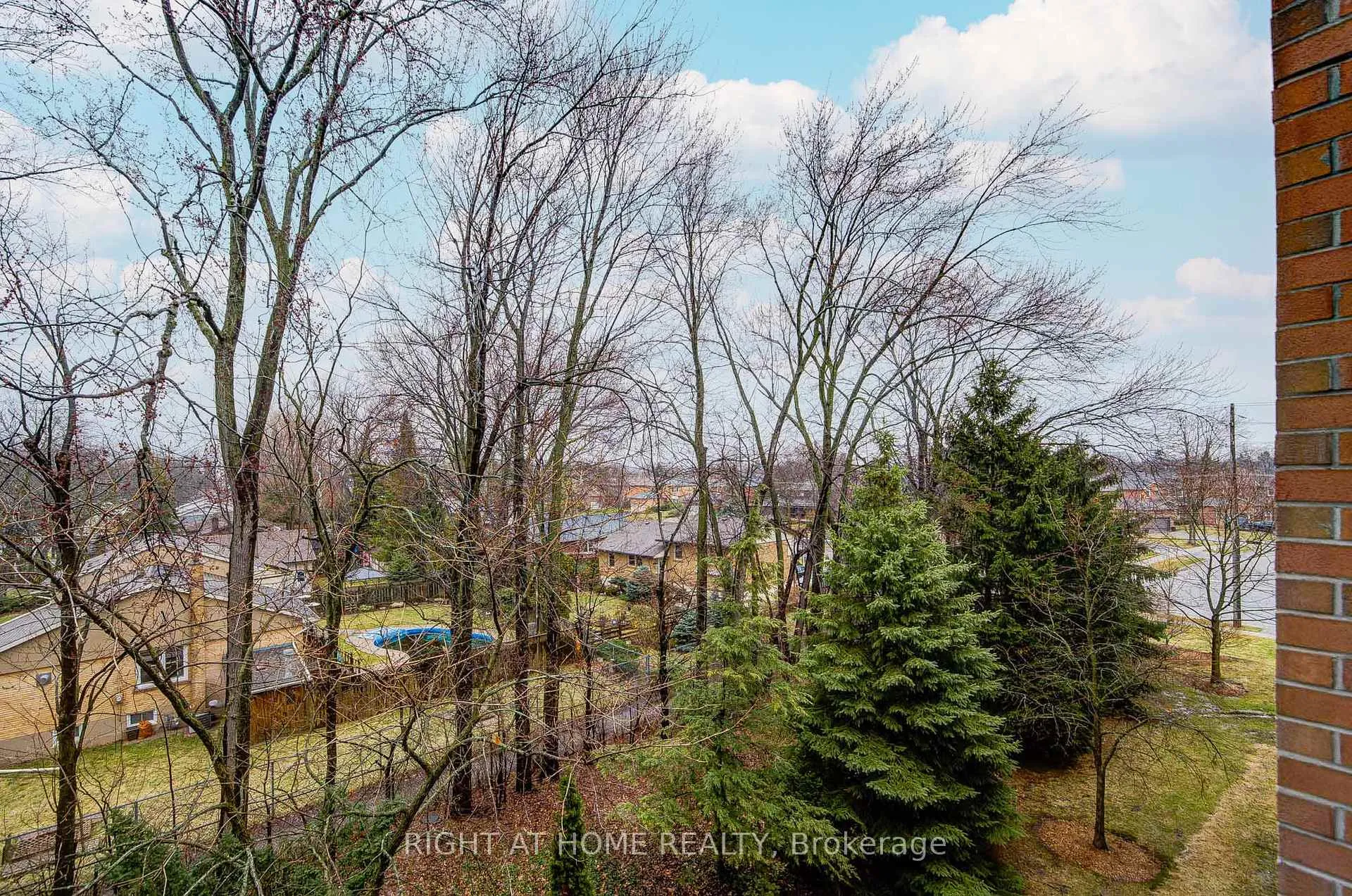 Photo 41 of Unit 2406, 100 Burloak Drive, Burlington, Appleby — HOMEH