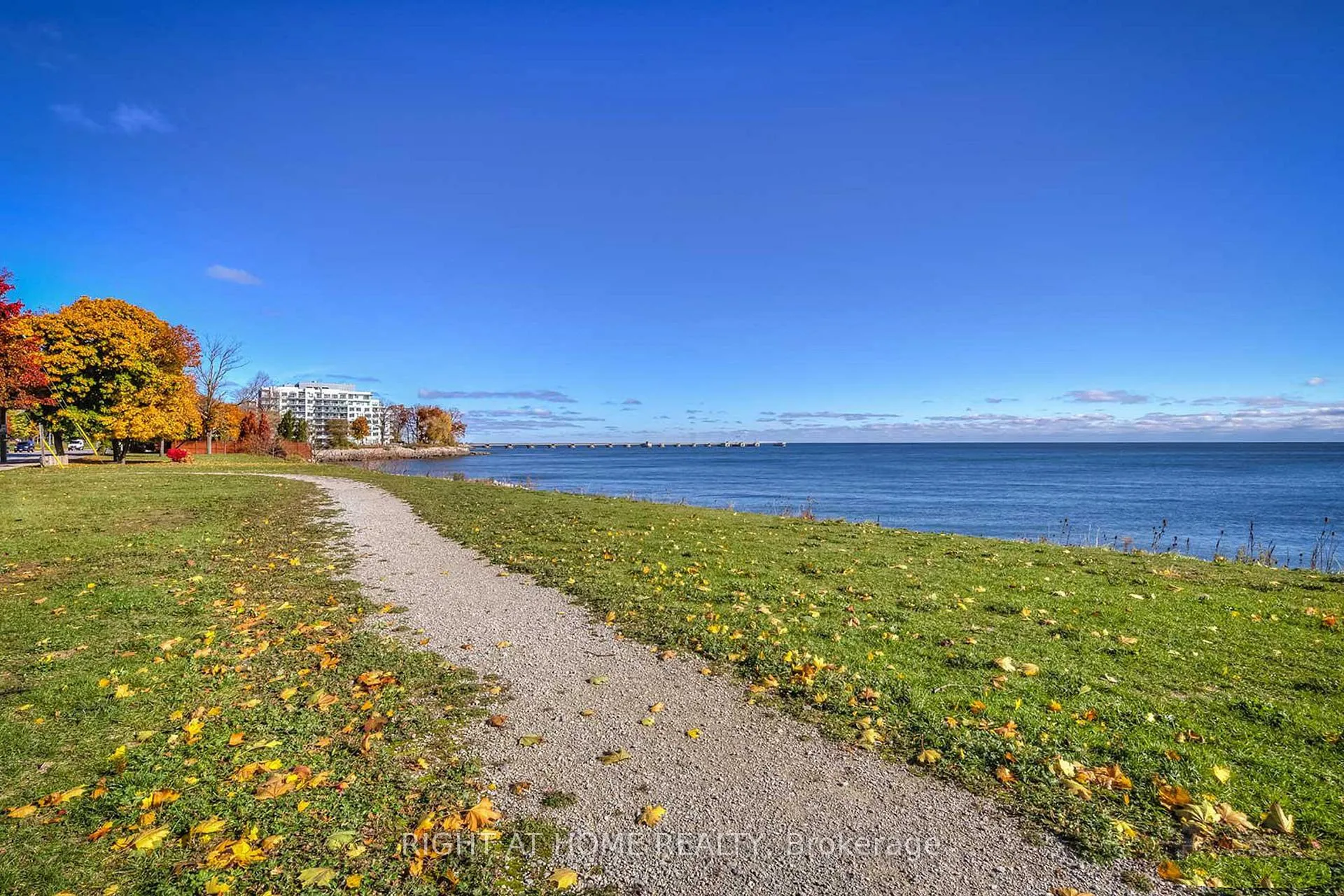 Photo 44 of Unit 2406, 100 Burloak Drive, Burlington, Appleby — HOMEH