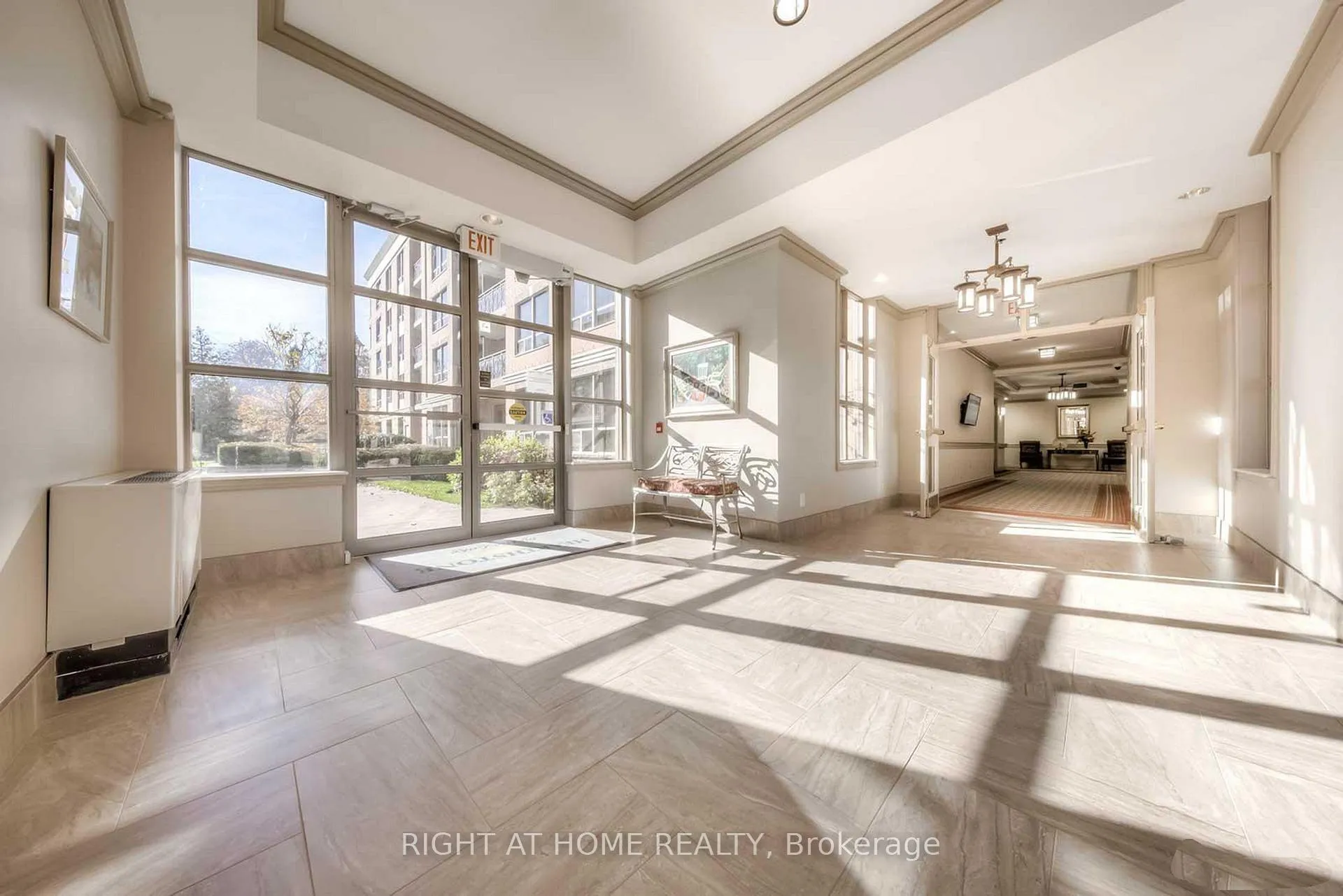 Photo 46 of Unit 2406, 100 Burloak Drive, Burlington, Appleby — HOMEH