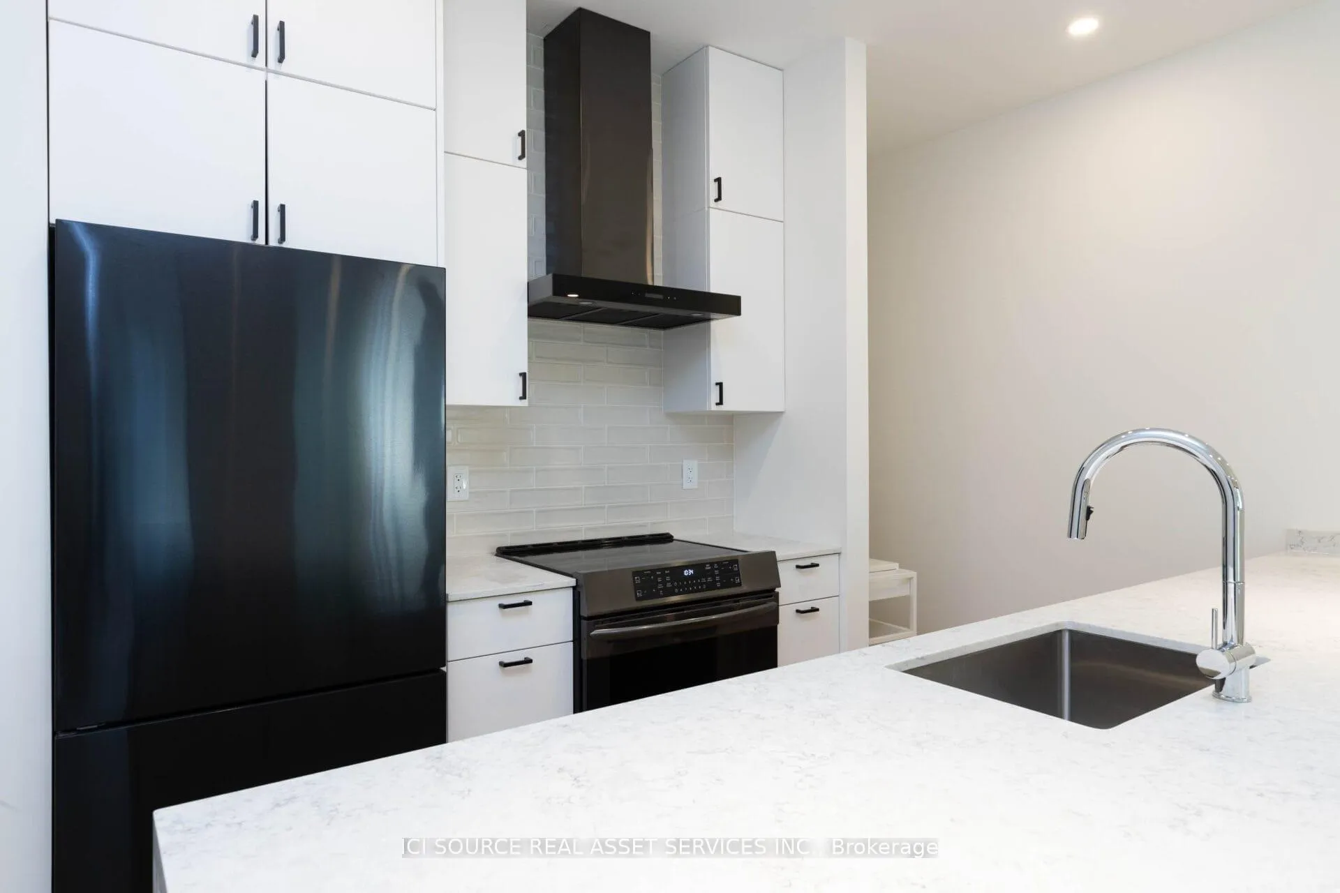 Photo 4 of Unit Unit D, 60 Jones Avenue, Toronto, South Riverdale — HOMEH