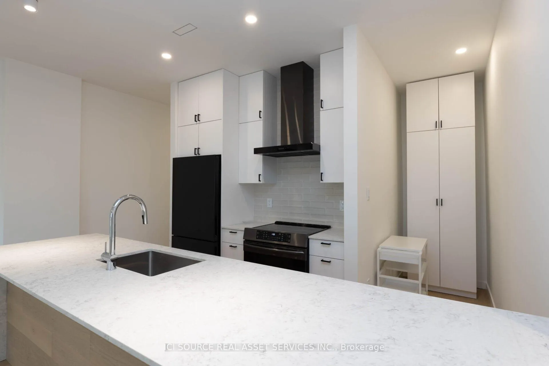 Photo 6 of Unit Unit D, 60 Jones Avenue, Toronto, South Riverdale — HOMEH