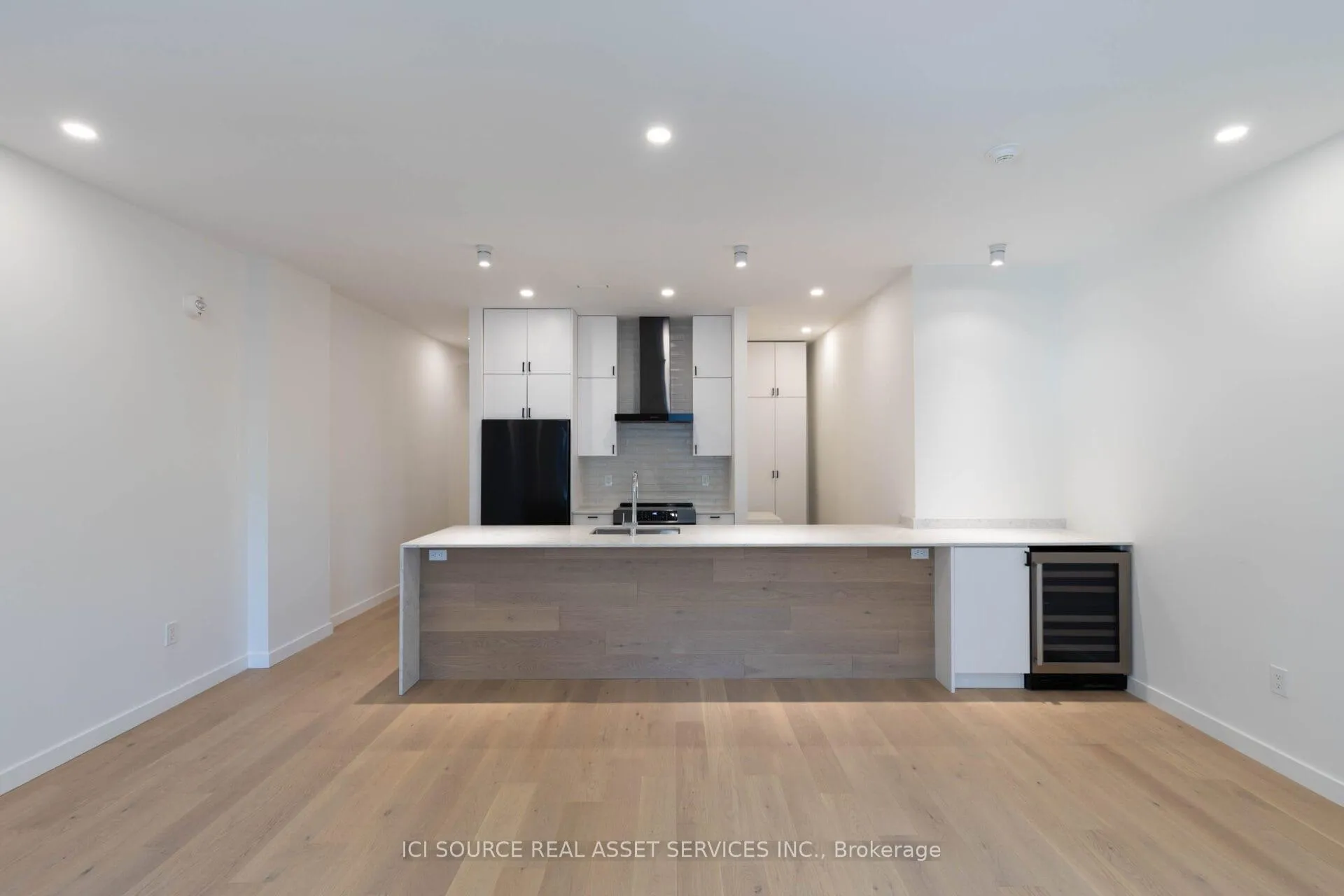 Photo 7 of Unit Unit D, 60 Jones Avenue, Toronto, South Riverdale — HOMEH