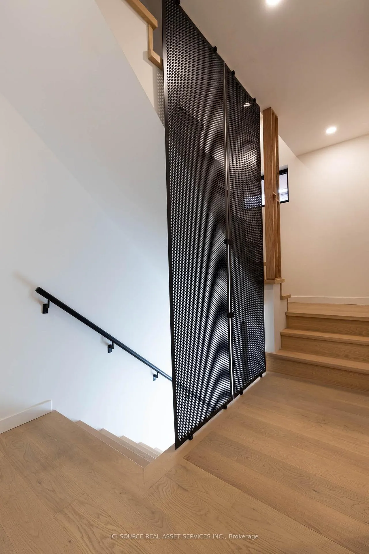Photo 12 of Unit Unit D, 60 Jones Avenue, Toronto, South Riverdale — HOMEH
