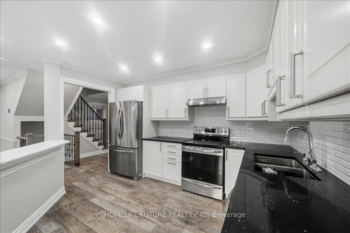 Photo 10 of 282 Scottsdale Drive, Clarington, Bowmanville — HOMEH