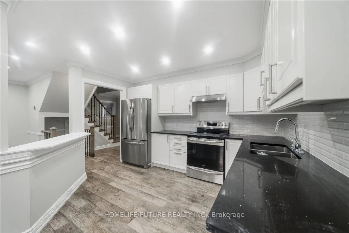 Photo 12 of 282 Scottsdale Drive, Clarington, Bowmanville — HOMEH