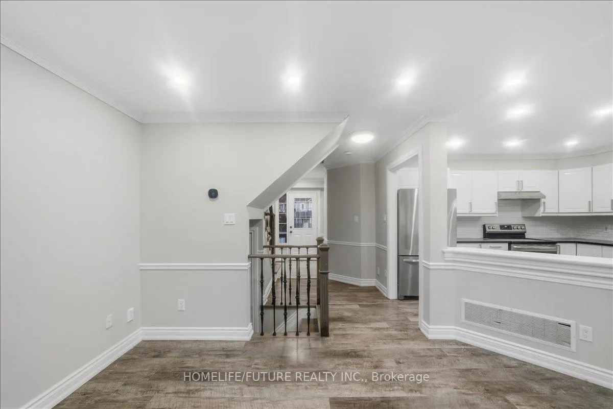 Photo 17 of 282 Scottsdale Drive, Clarington, Bowmanville — HOMEH