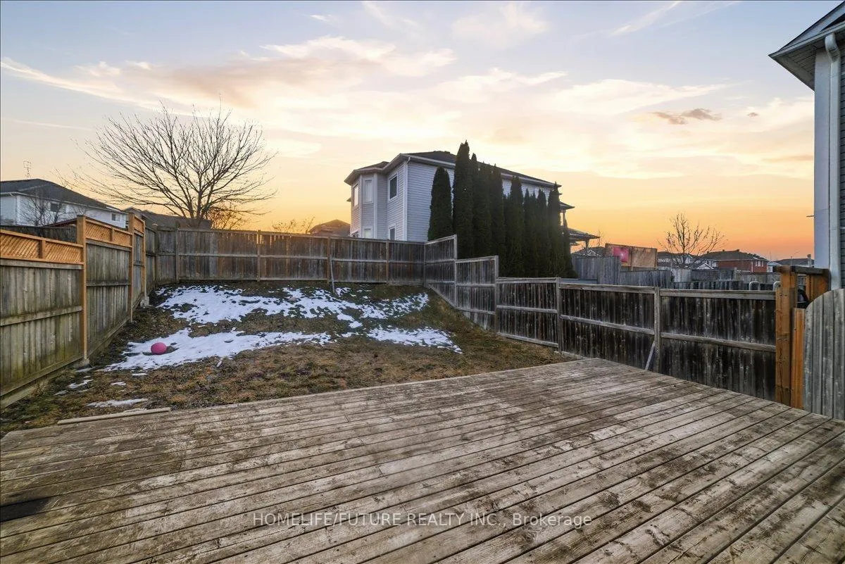 Photo 38 of 282 Scottsdale Drive, Clarington, Bowmanville — HOMEH