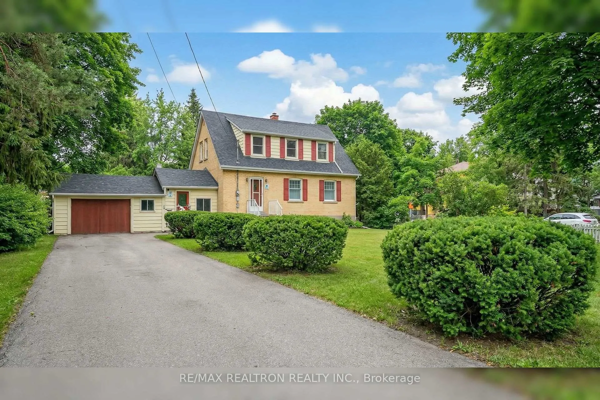 Photo 3 of 35 John Street, Markham, Thornhill — HOMEH