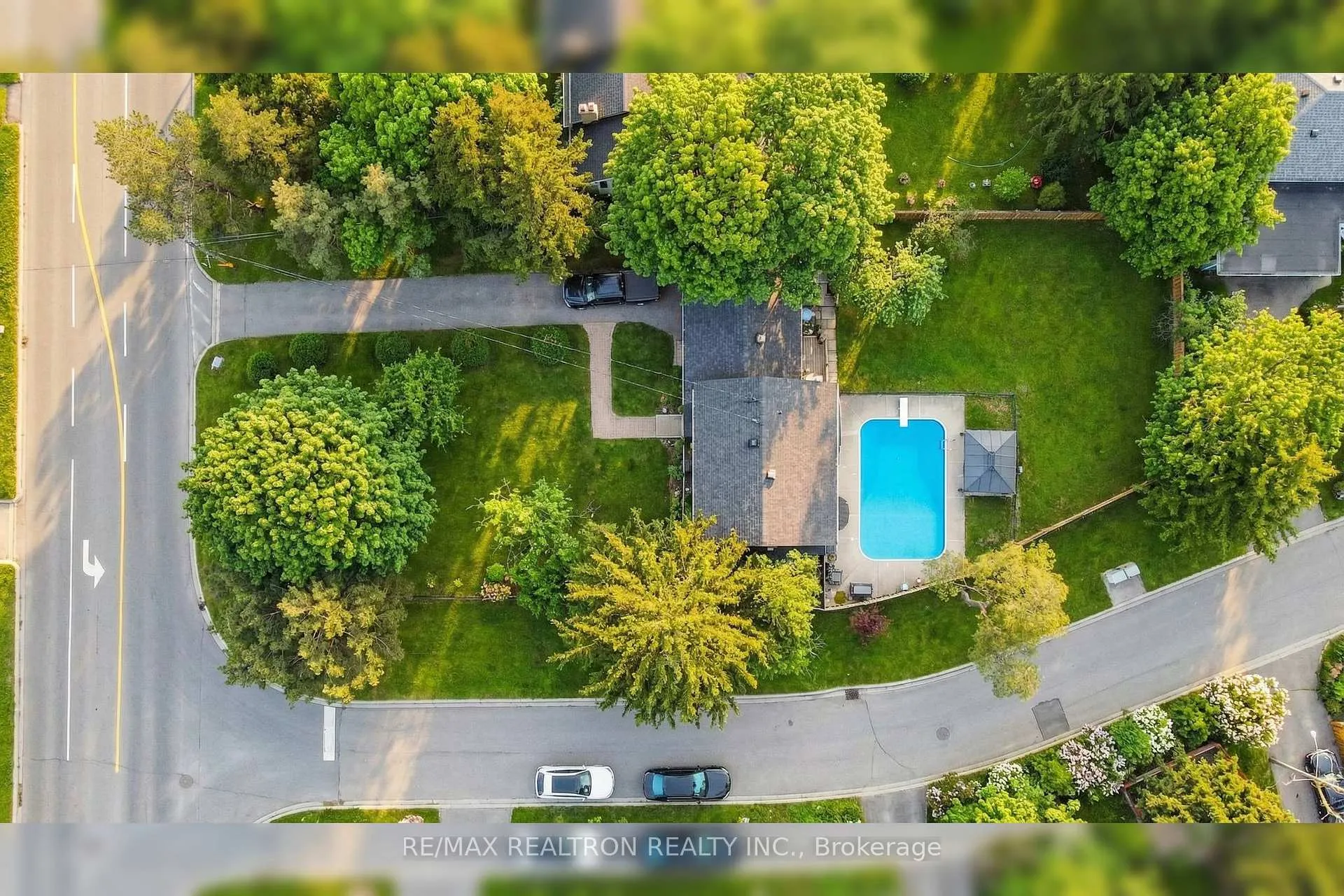 Photo 5 of 35 John Street, Markham, Thornhill — HOMEH