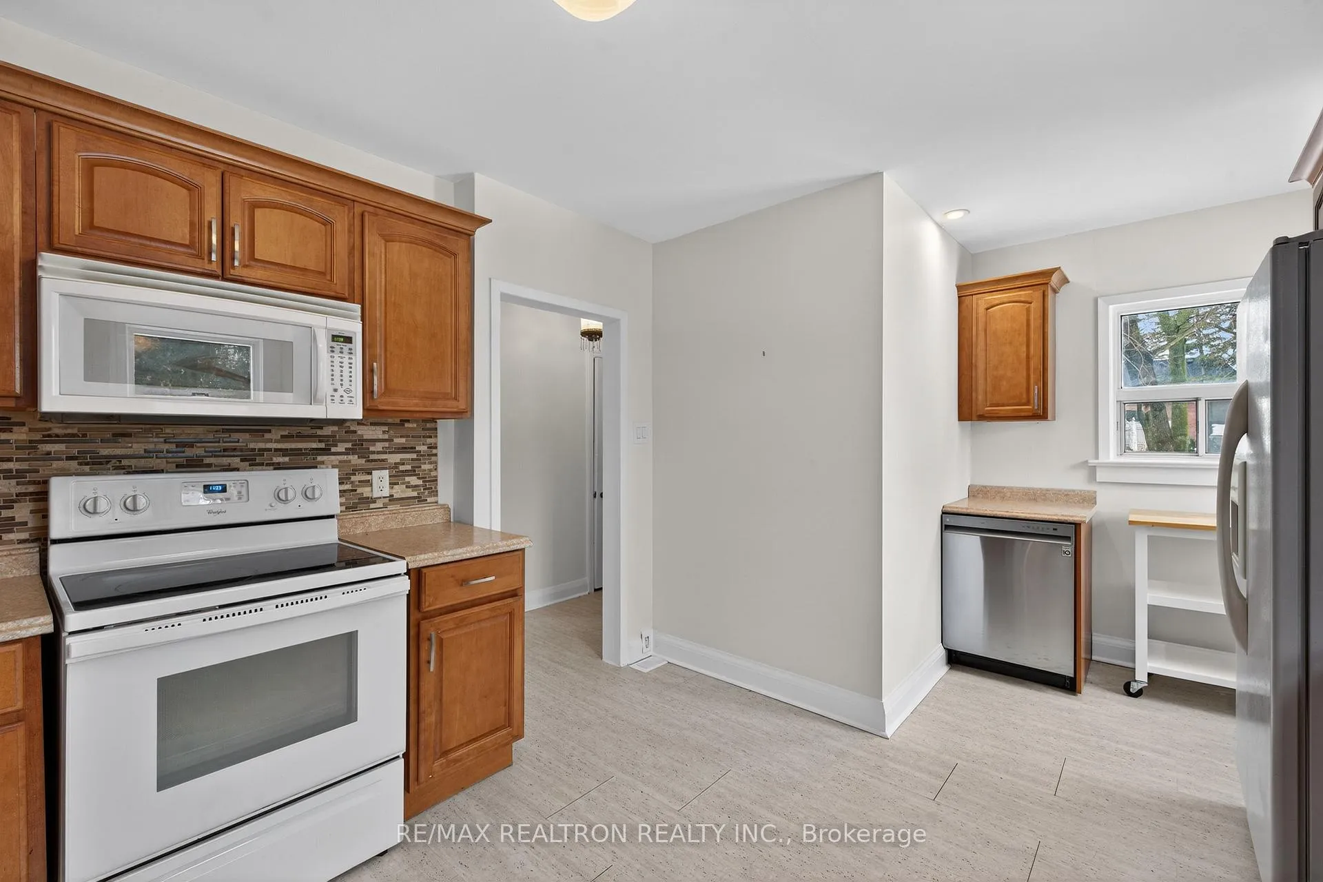 Photo 19 of 35 John Street, Markham, Thornhill — HOMEH