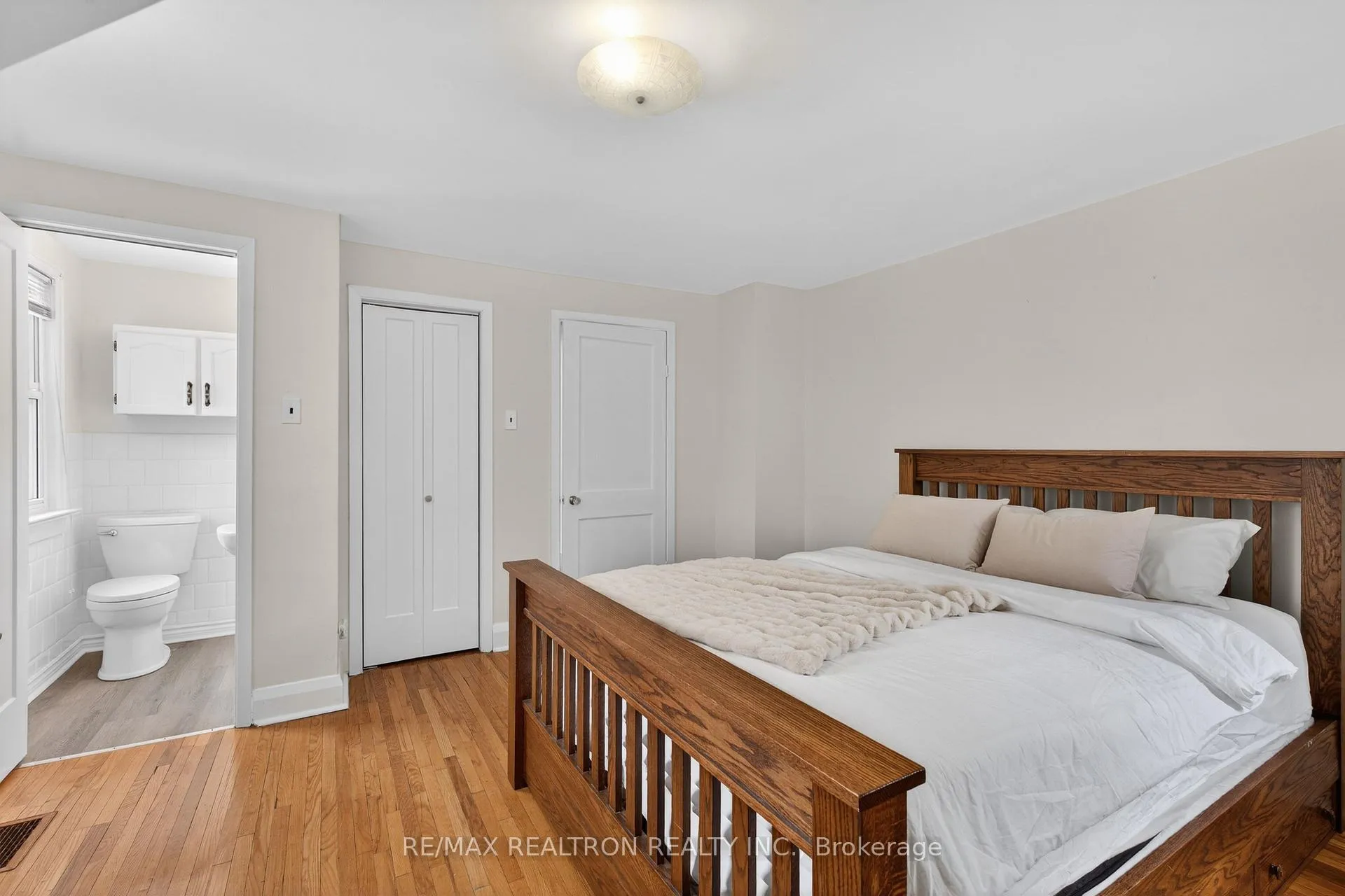 Photo 26 of 35 John Street, Markham, Thornhill — HOMEH