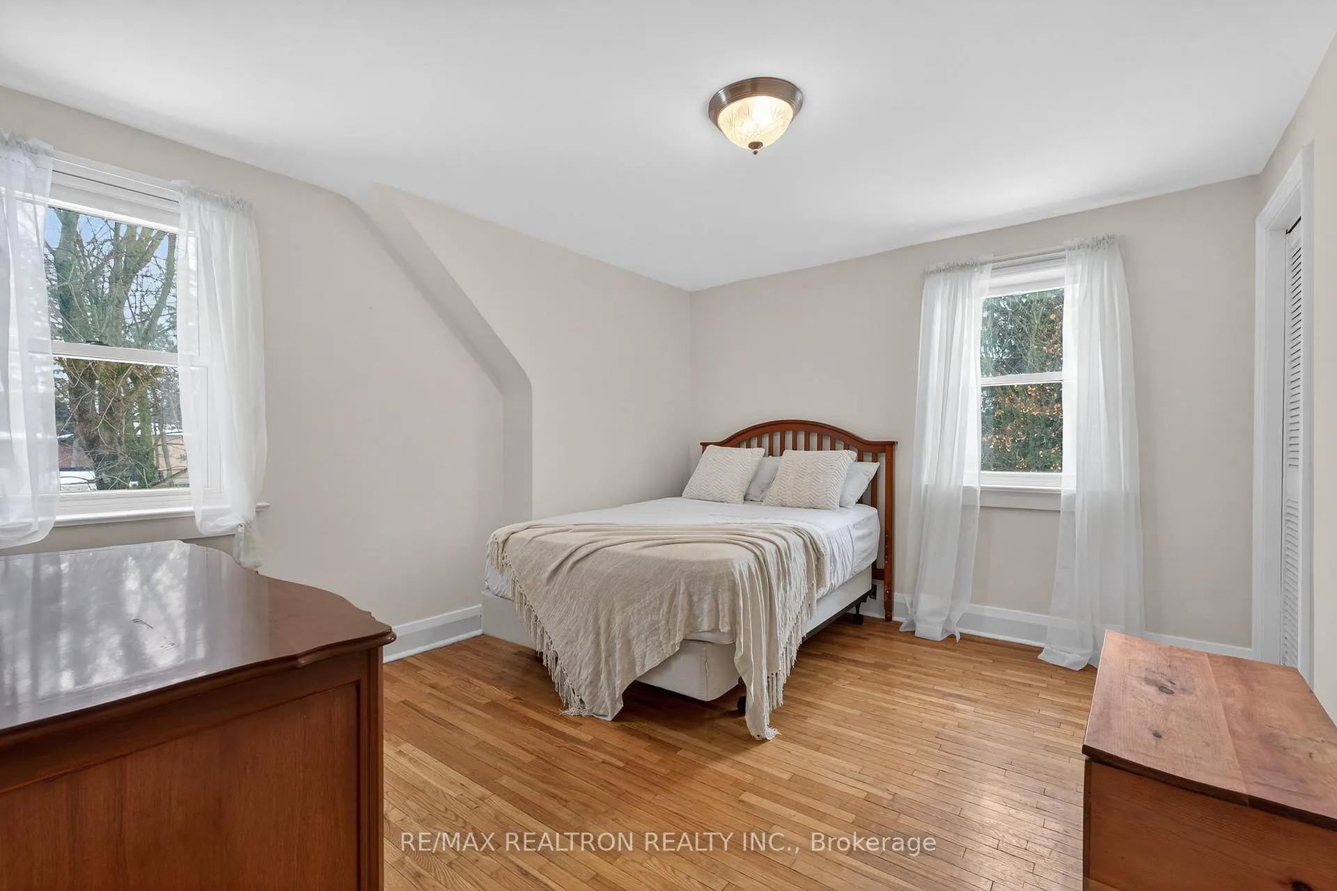Photo 30 of 35 John Street, Markham, Thornhill — HOMEH
