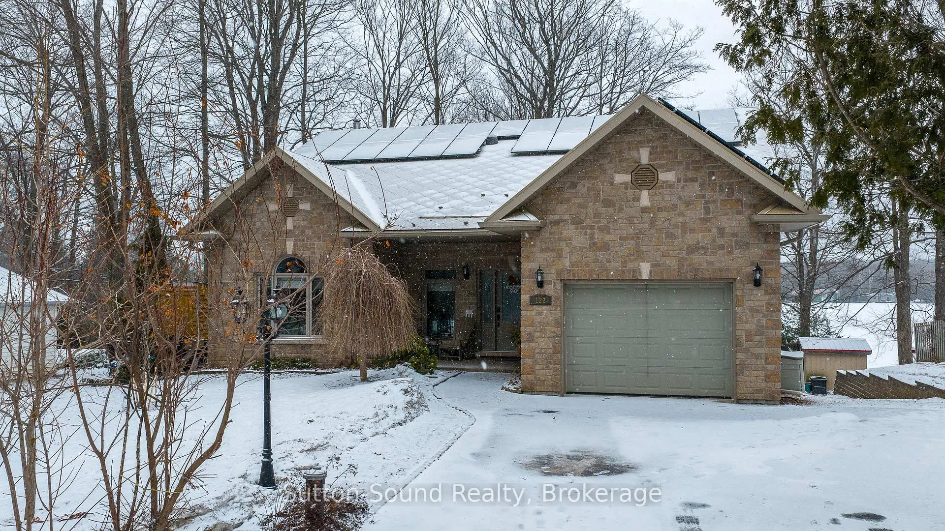Front of 122 Mccullough Lake Drive