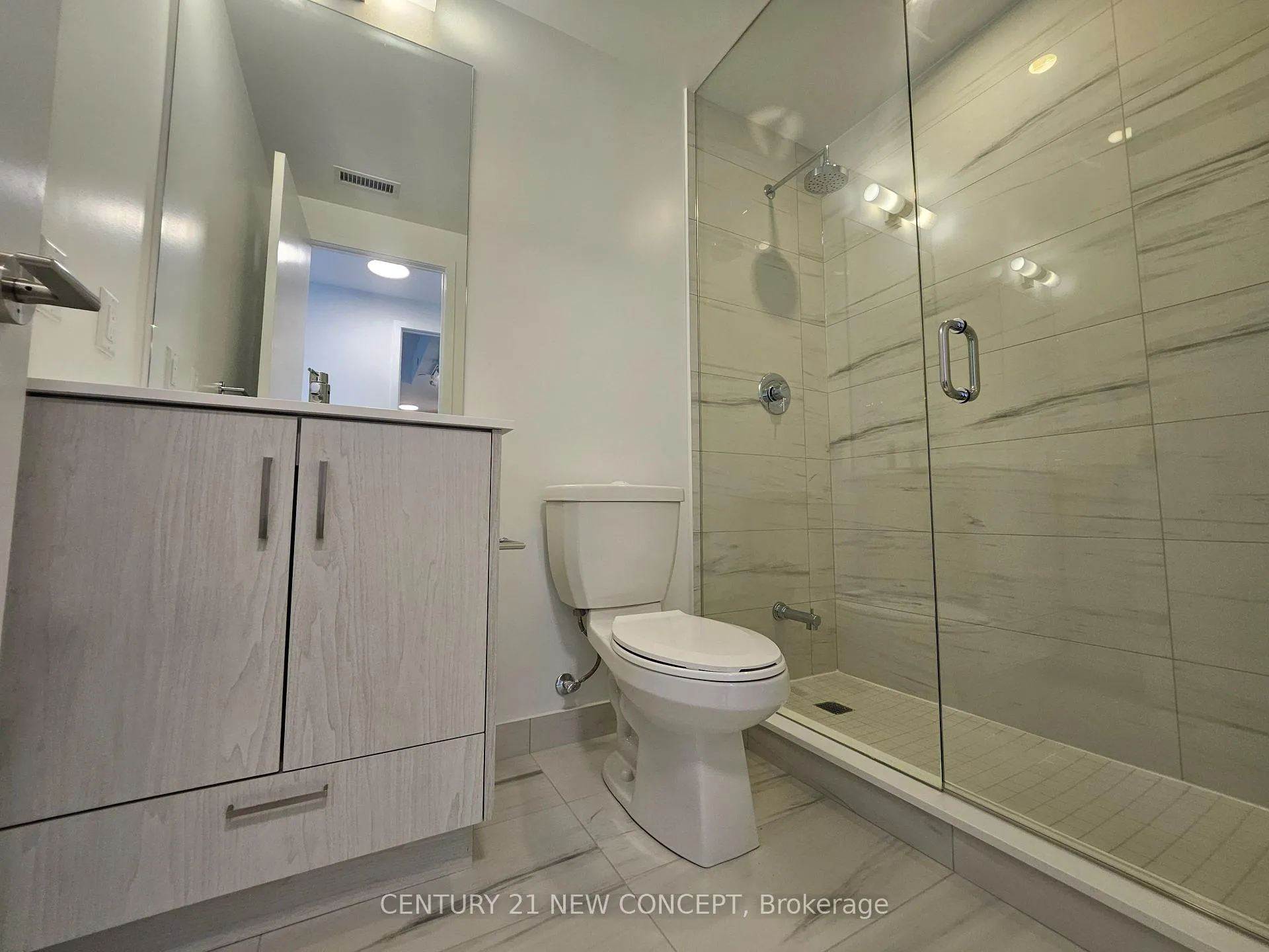 Photo 18 of Unit 3812, 180 Front Street, Toronto, Moss Park — HOMEH