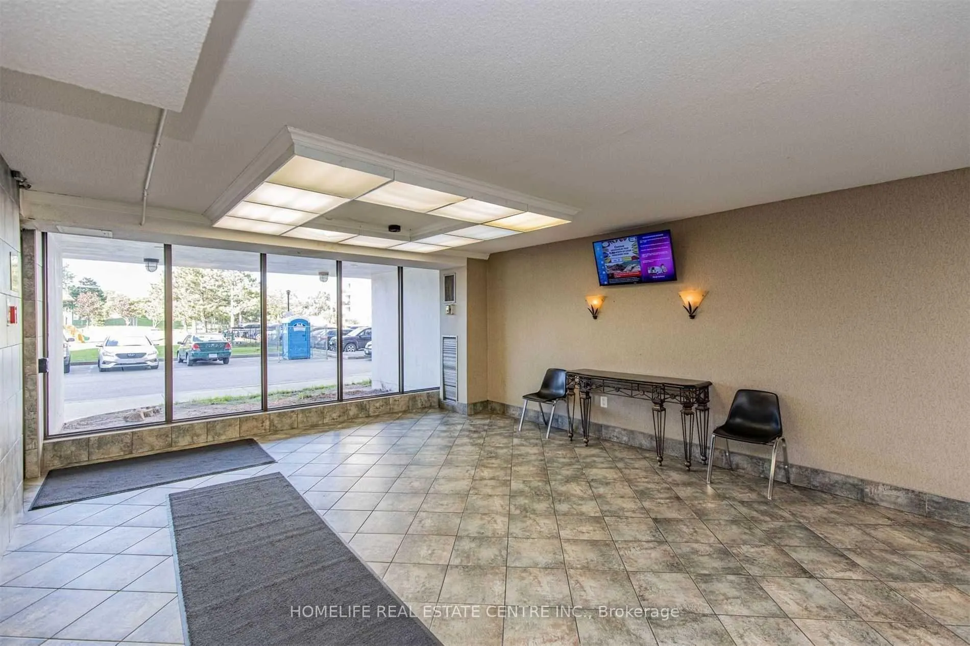 Photo 2 of Unit 1903, 17 Knightsbridge Road, Brampton, Queen Street Corridor — HOMEH