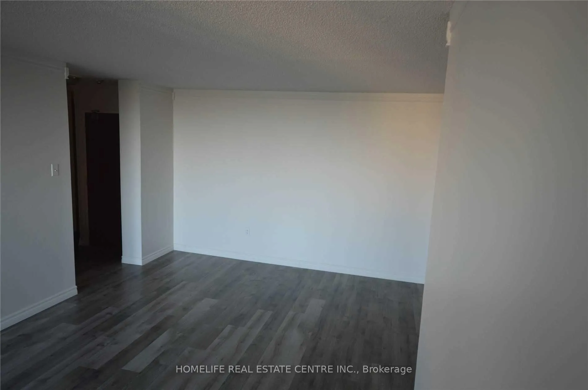 Photo 3 of Unit 1903, 17 Knightsbridge Road, Brampton, Queen Street Corridor — HOMEH
