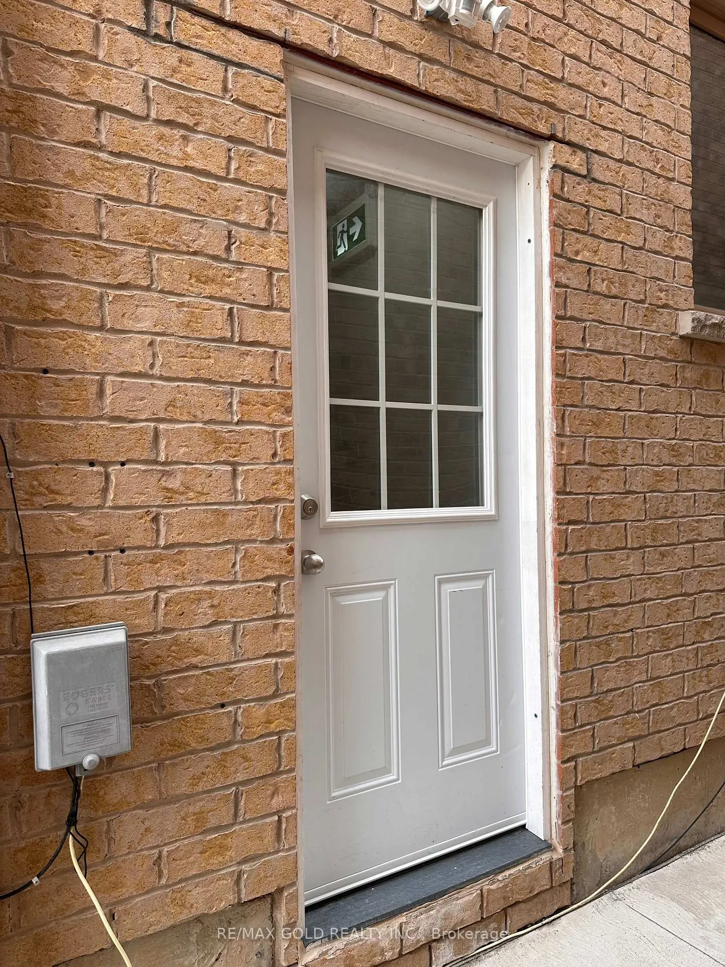 Photo 2 of 25 Junetown Circle, Brampton, Credit Valley — HOMEH