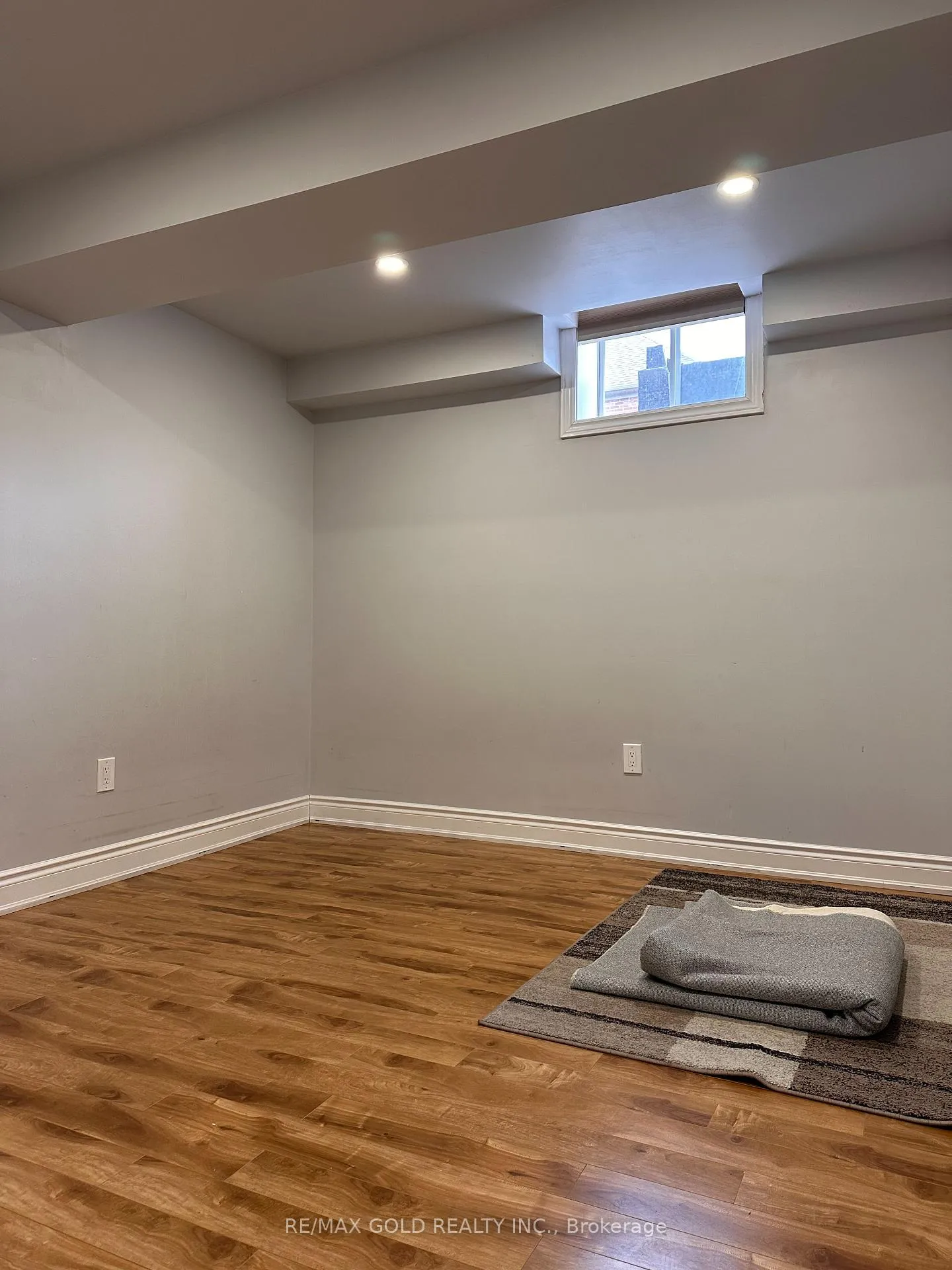 Photo 14 of 25 Junetown Circle, Brampton, Credit Valley — HOMEH
