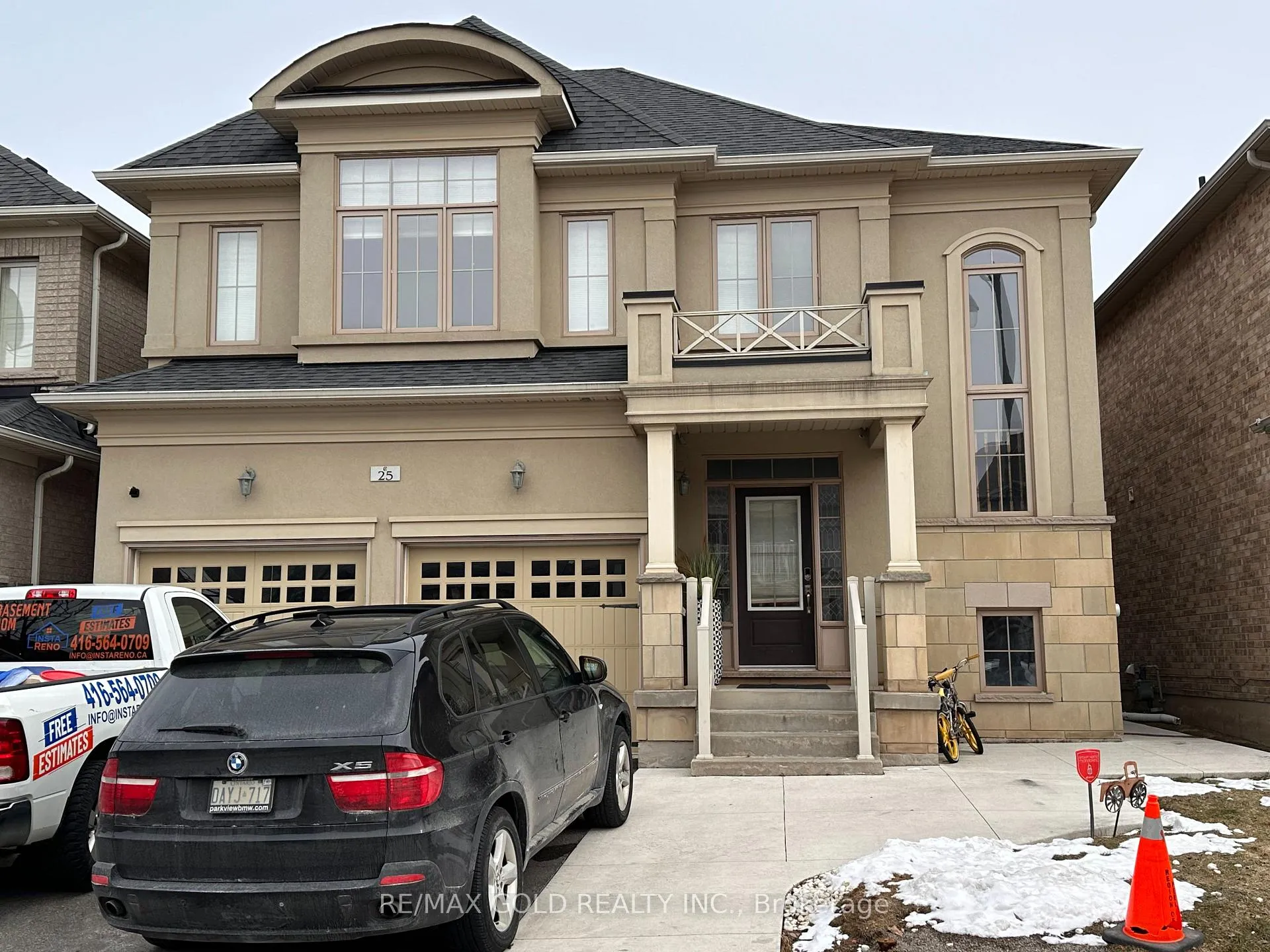 Photo 17 of 25 Junetown Circle, Brampton, Credit Valley — HOMEH
