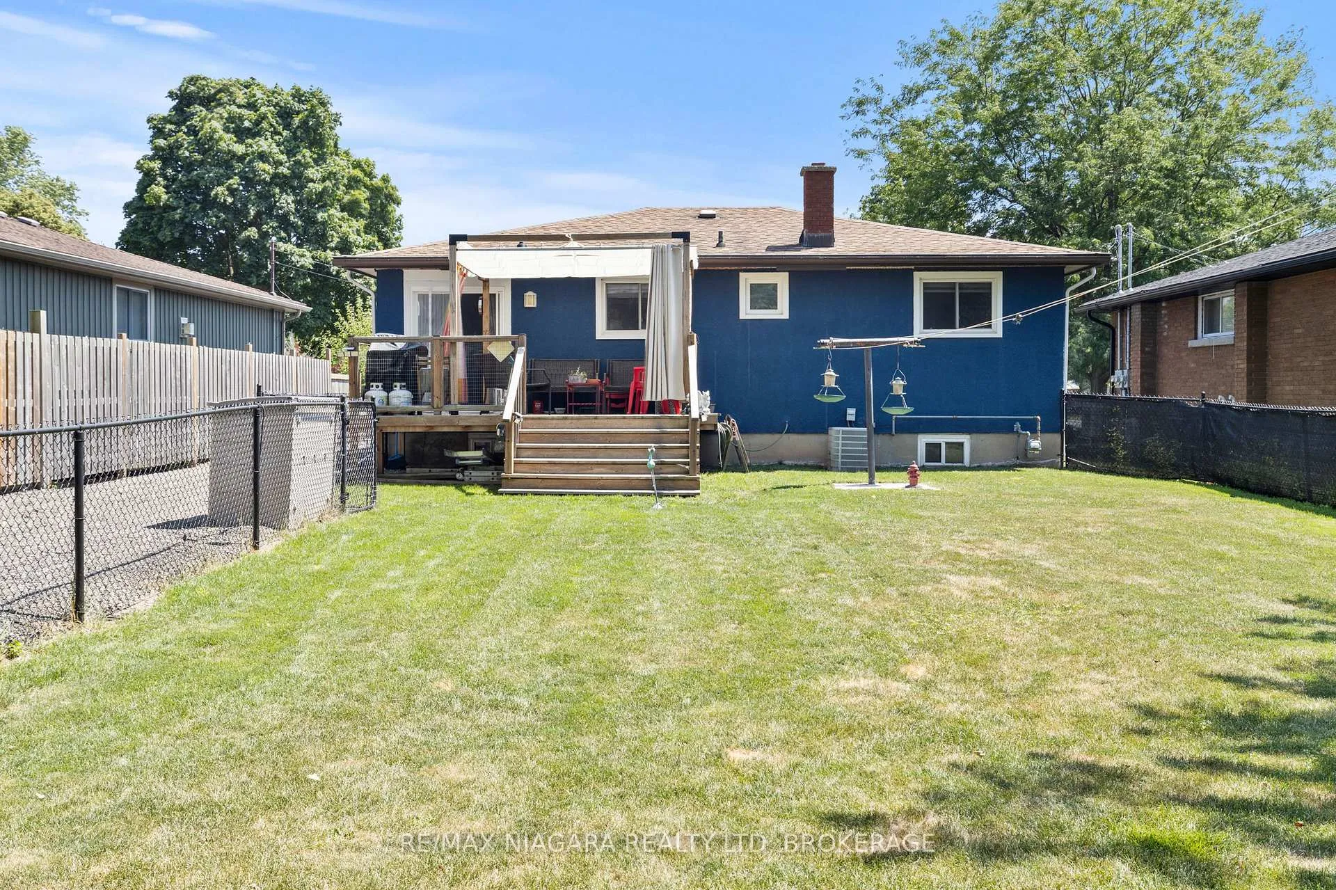 Photo 26 of 236 Cutress Avenue, Welland, Broadway — HOMEH