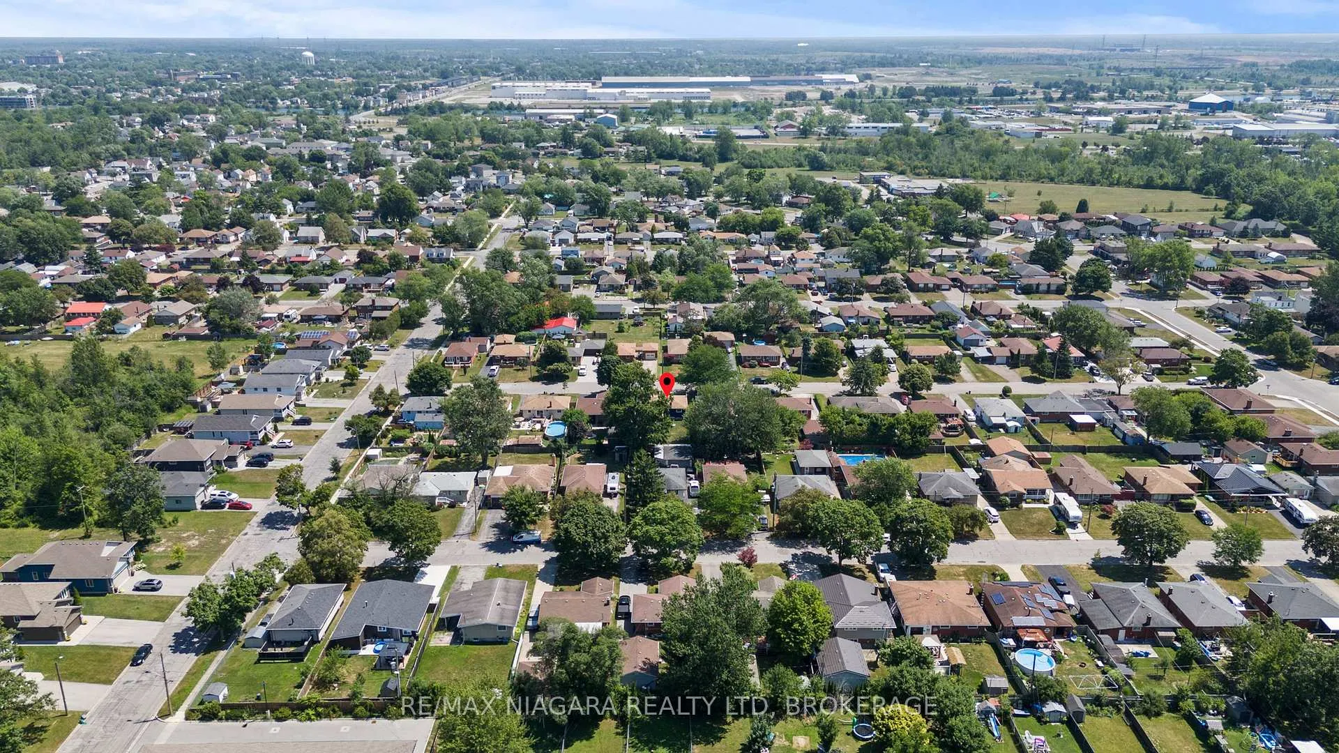 Photo 33 of 236 Cutress Avenue, Welland, Broadway — HOMEH