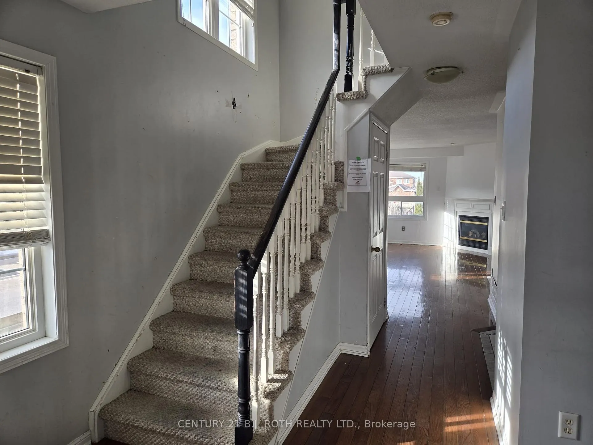 Photo 3 of 60 Ridwell Street, Barrie, Edgehill Drive — HOMEH