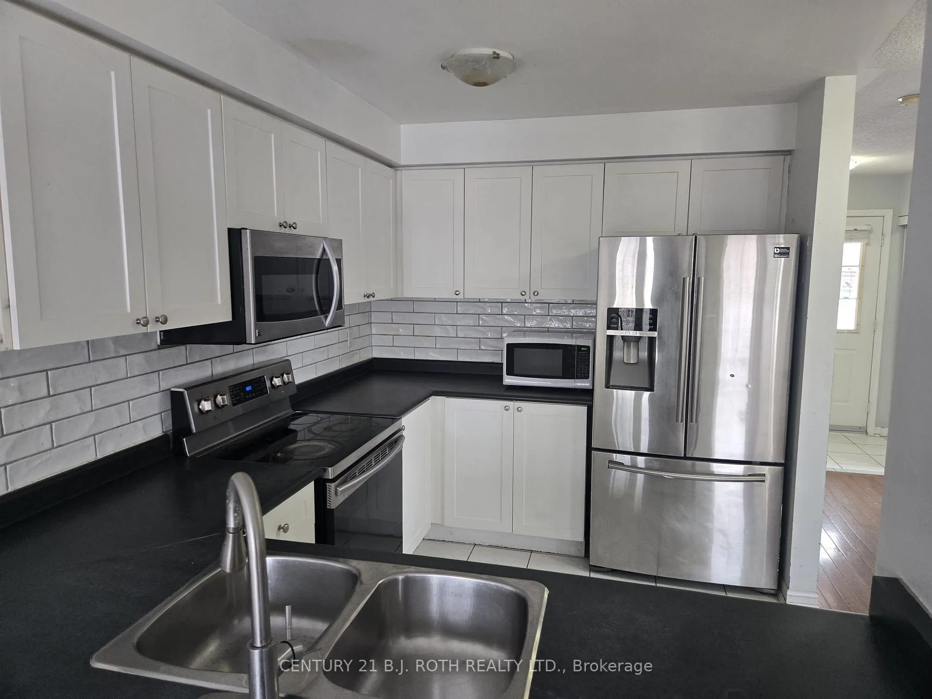 Photo 7 of 60 Ridwell Street, Barrie, Edgehill Drive — HOMEH